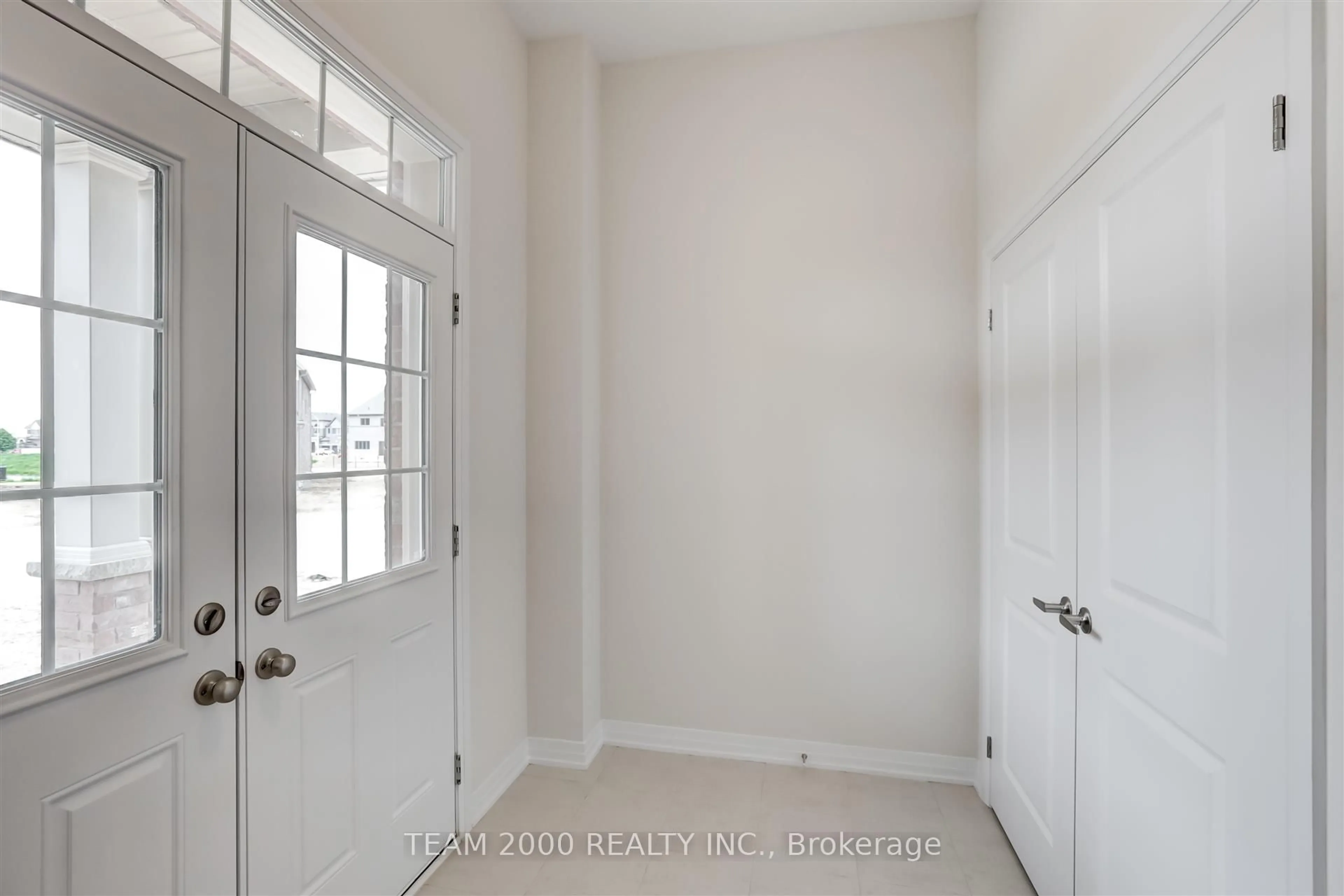 Indoor entryway for 132 Raftis St, Wellington North Ontario N0G 1A0