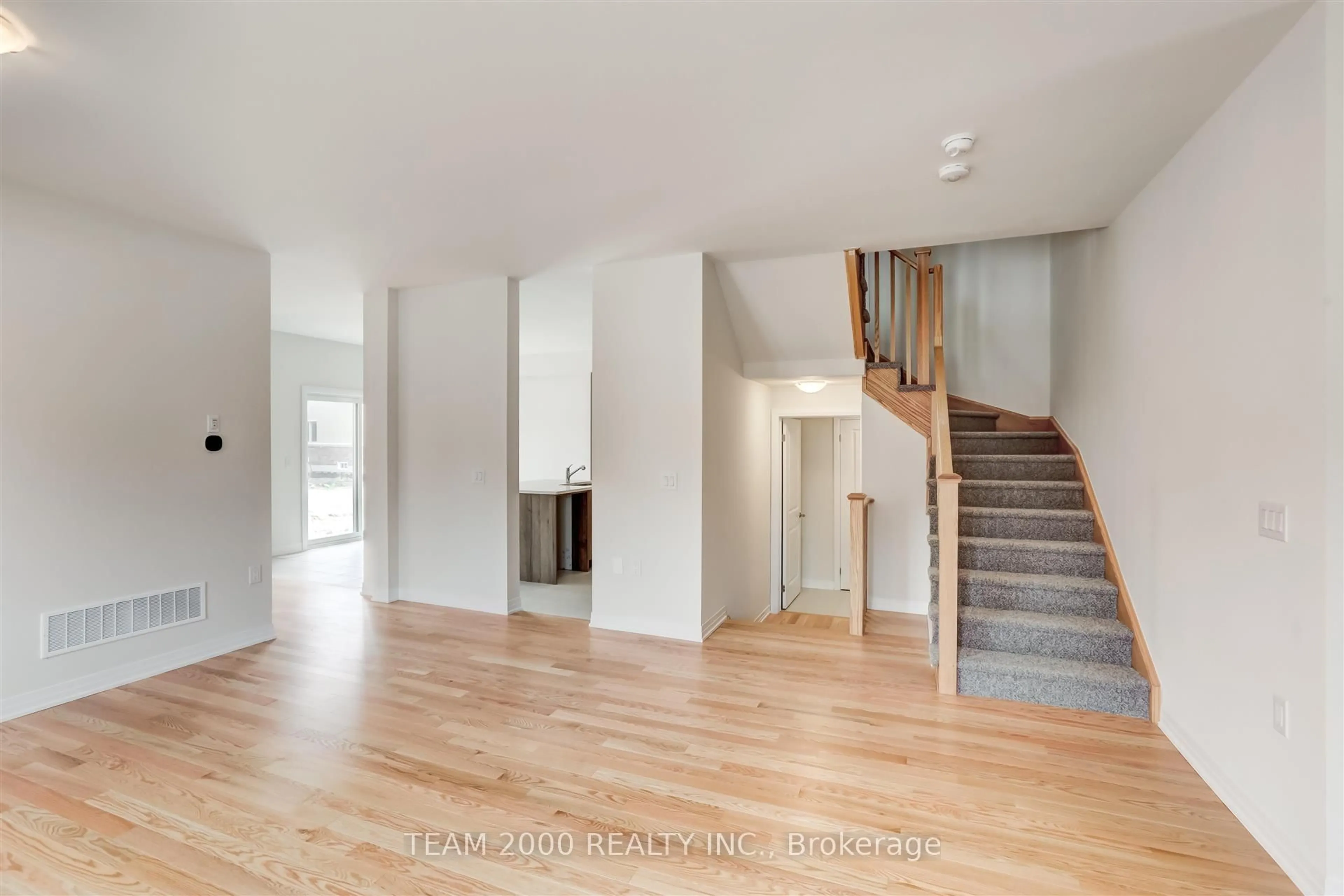 Unknown for 132 Raftis St, Wellington North Ontario N0G 1A0
