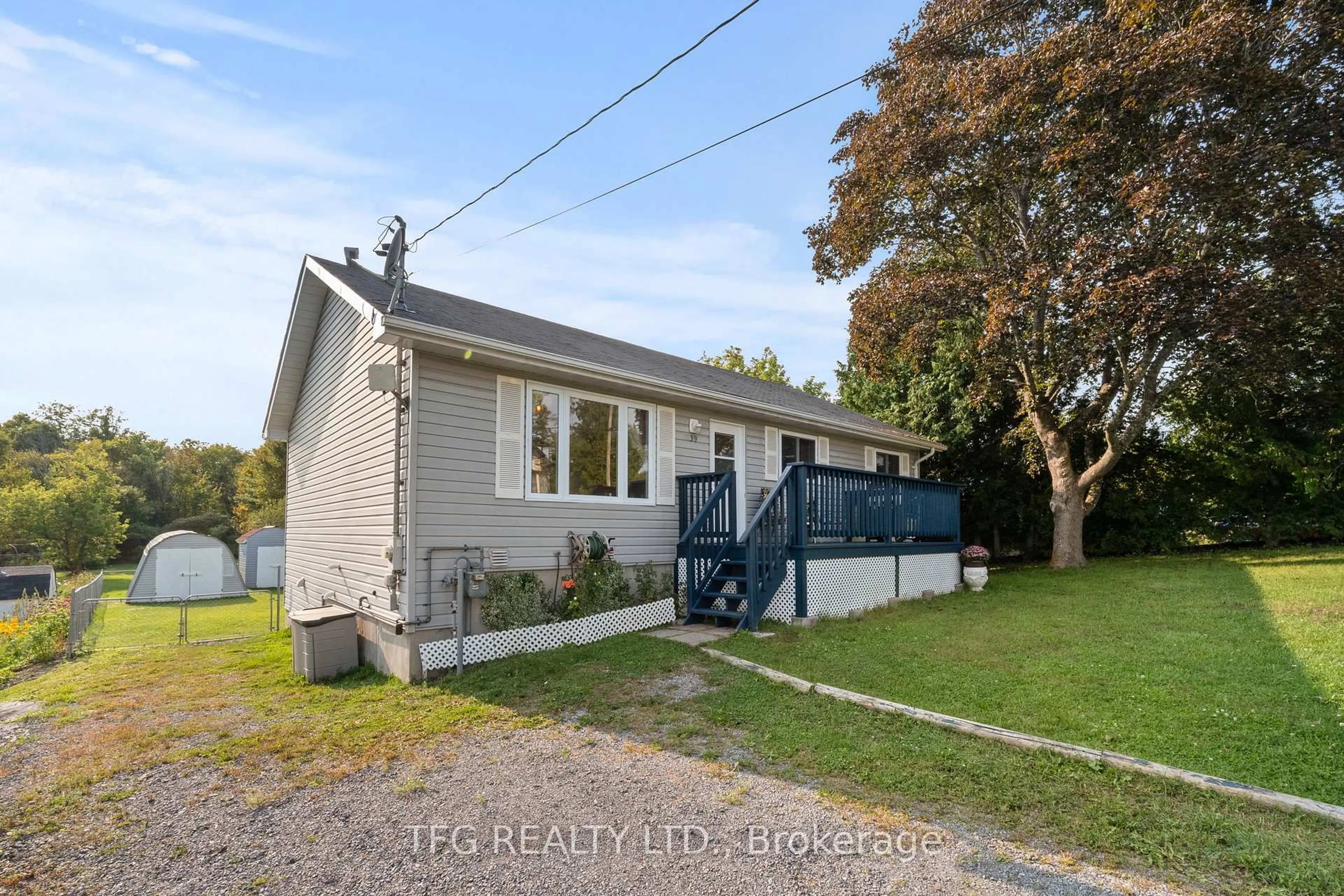 A pic from outside/outdoor area/front of a property/back of a property/a pic from drone, street for 39 O'Brien St, Limoges Ontario K0K 2M0
