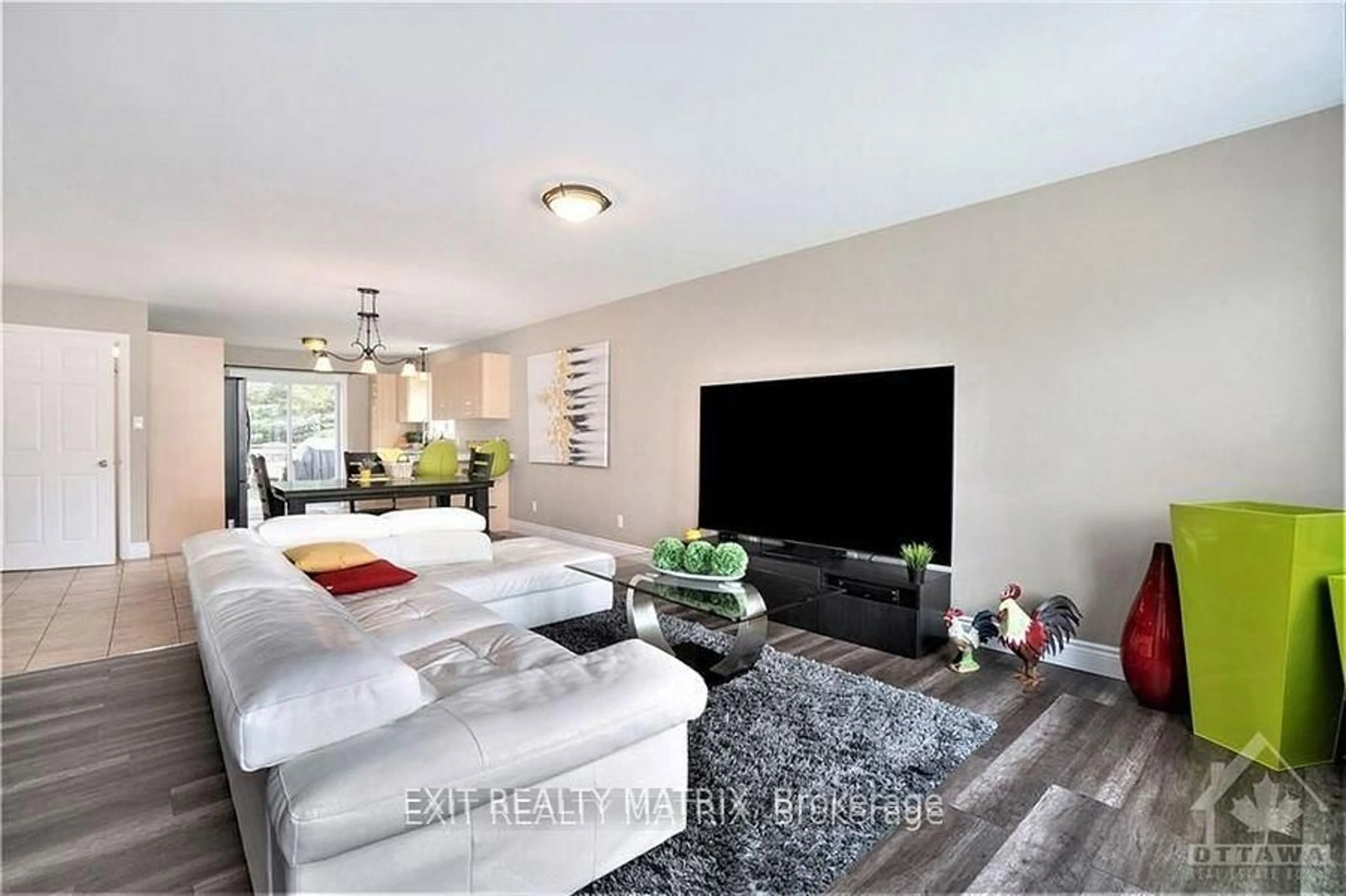 Living room with furniture, unknown for 6 Telegraph Cres, Alfred and Plantagenet Ontario K0B 1A0