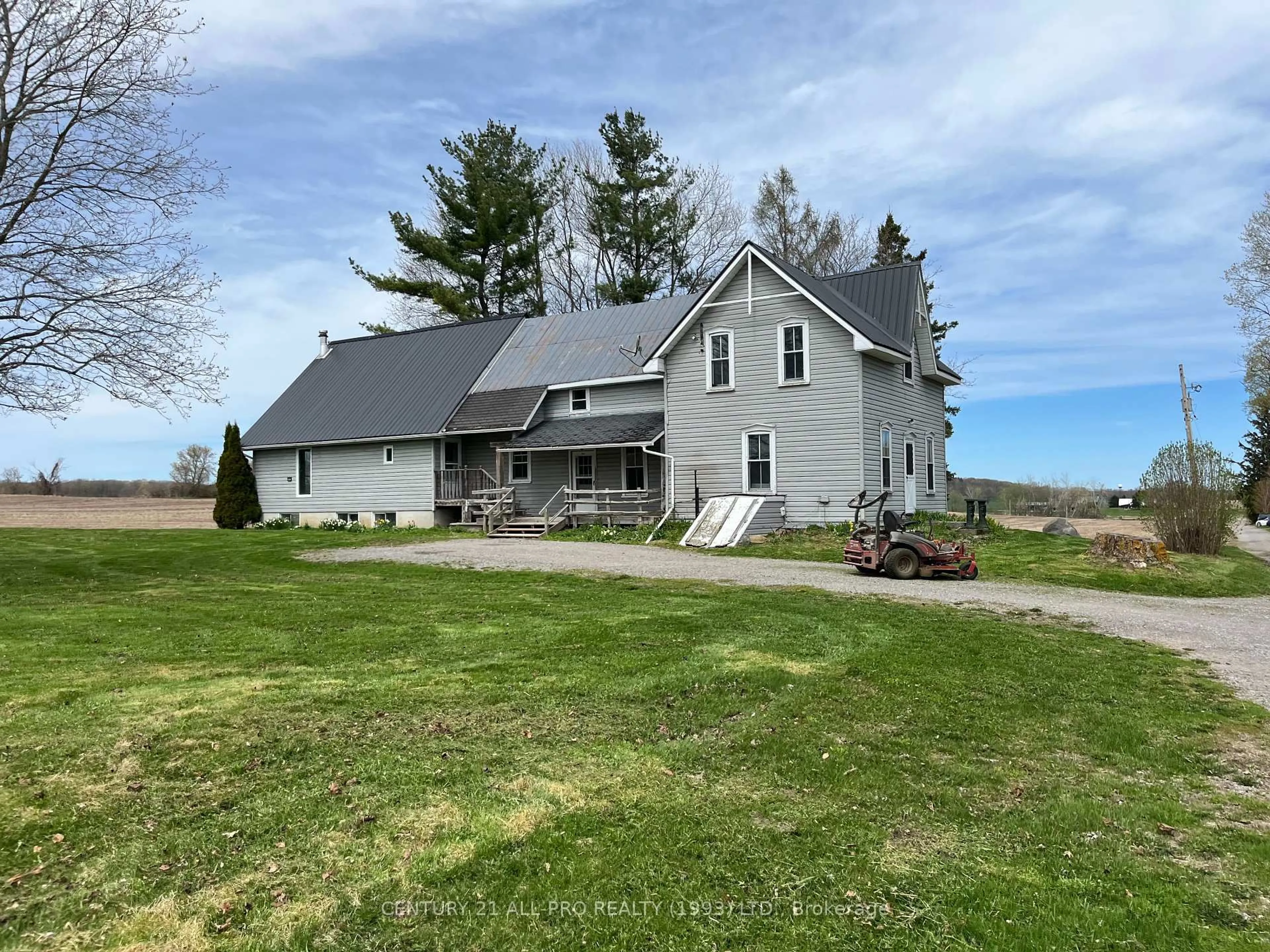 A pic from outside/outdoor area/front of a property/back of a property/a pic from drone, unknown for 426 Goodfellow Rd, Brighton Ontario K0K 1R0