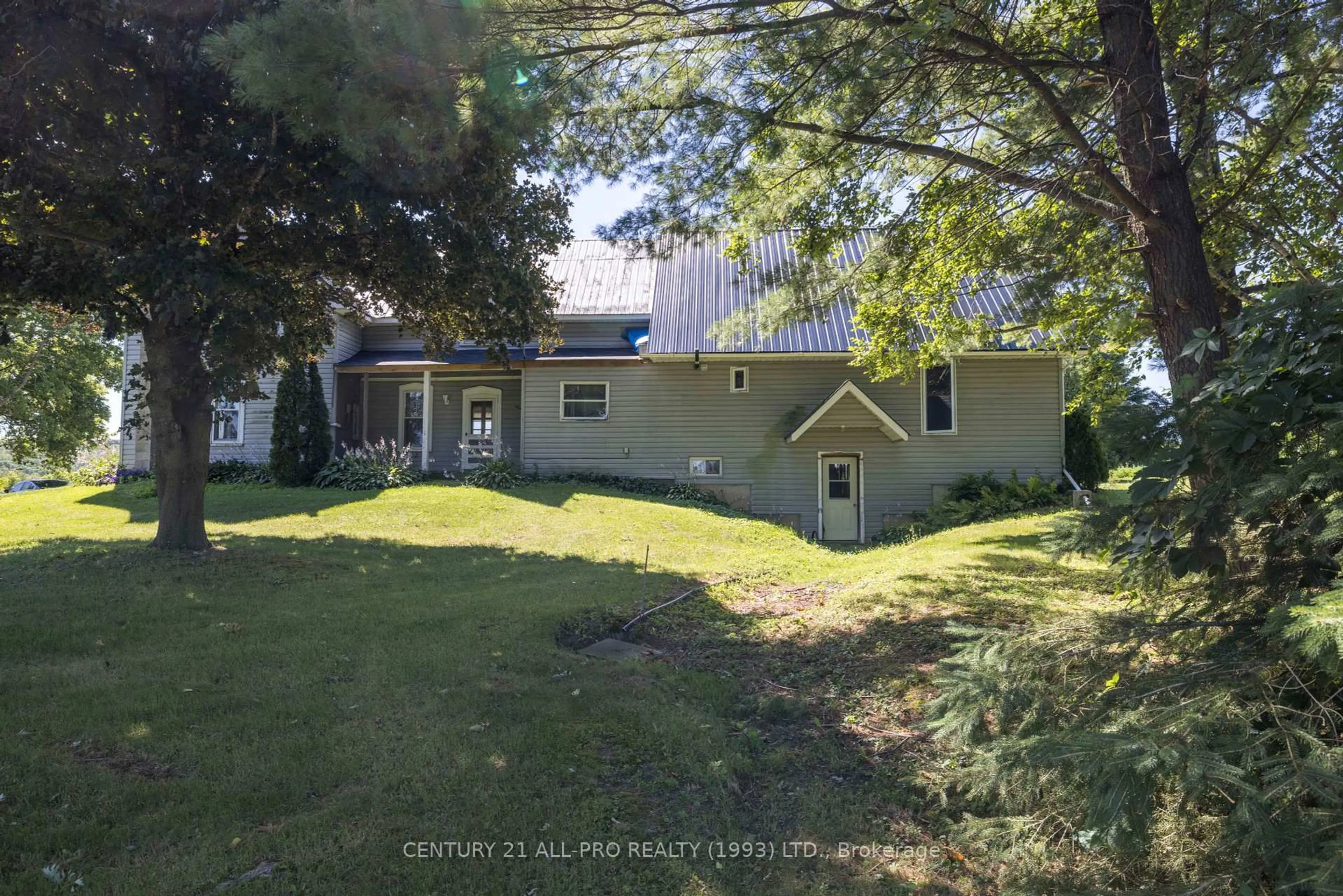 A pic from outside/outdoor area/front of a property/back of a property/a pic from drone, unknown for 426 Goodfellow Rd, Brighton Ontario K0K 1R0