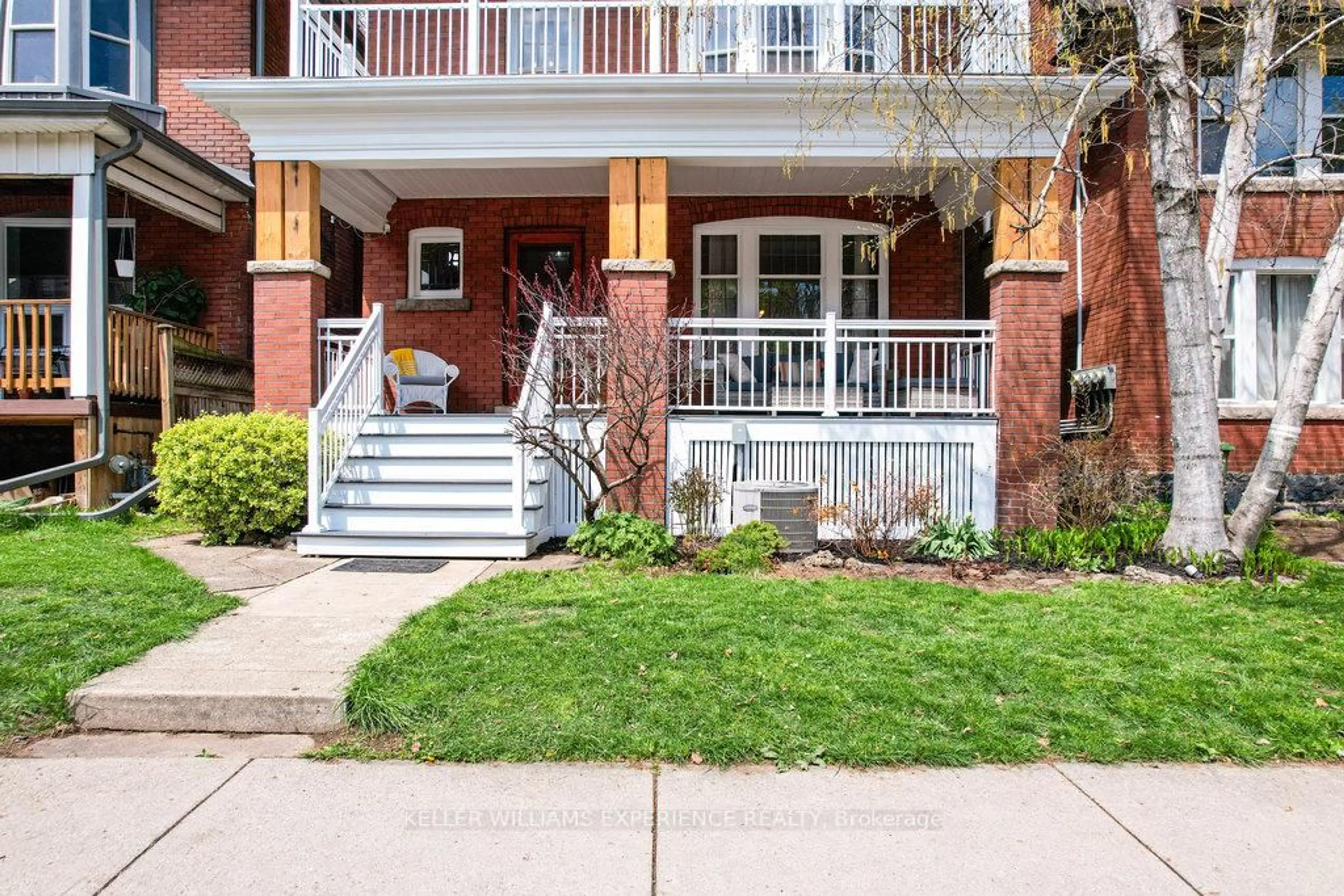 Patio, street for 64 Barnesdale Ave, Hamilton Ontario L8M 2V4