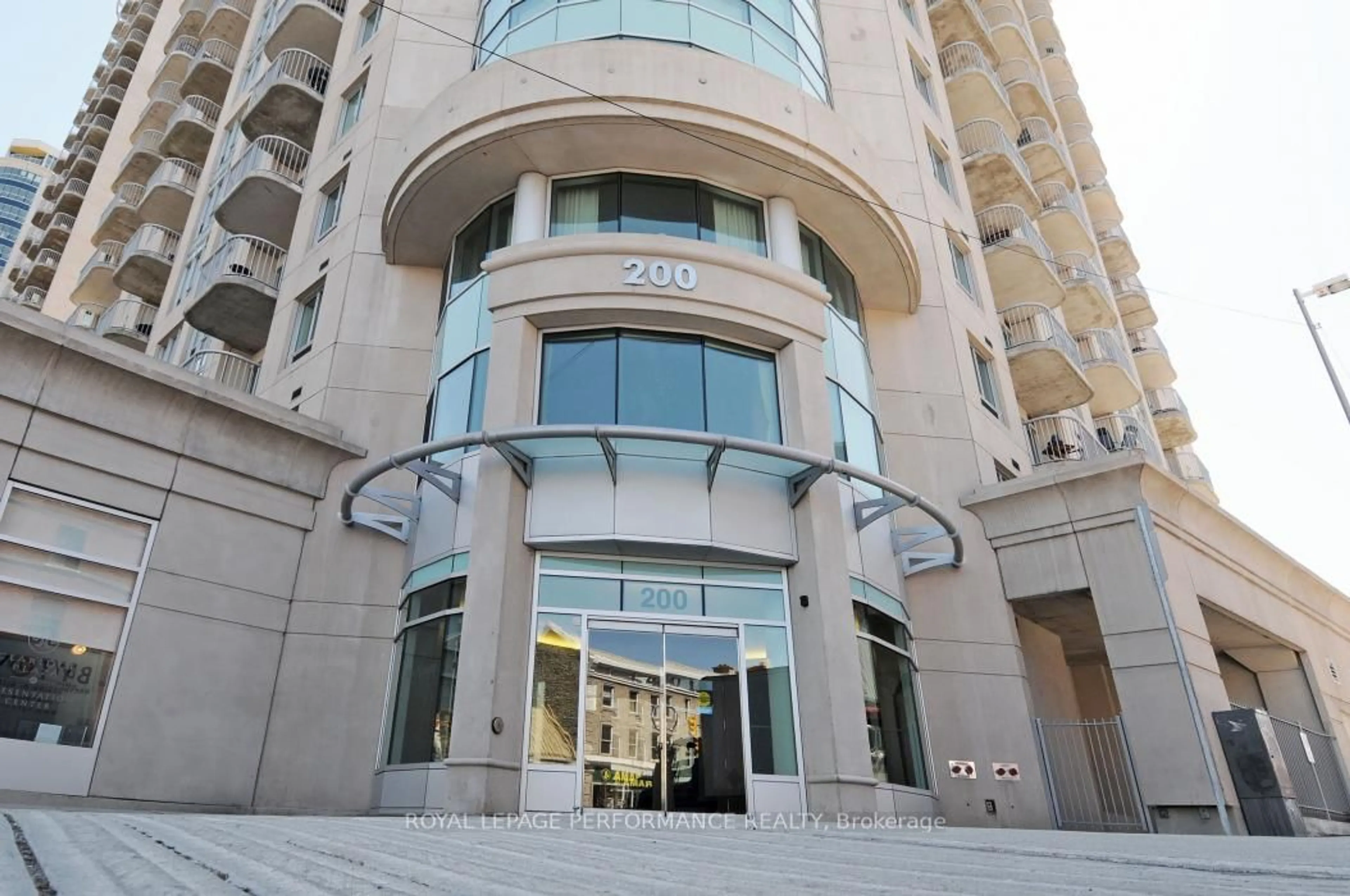 Unknown for 200 Rideau St #1003, Ottawa Ontario K1N 5Y1