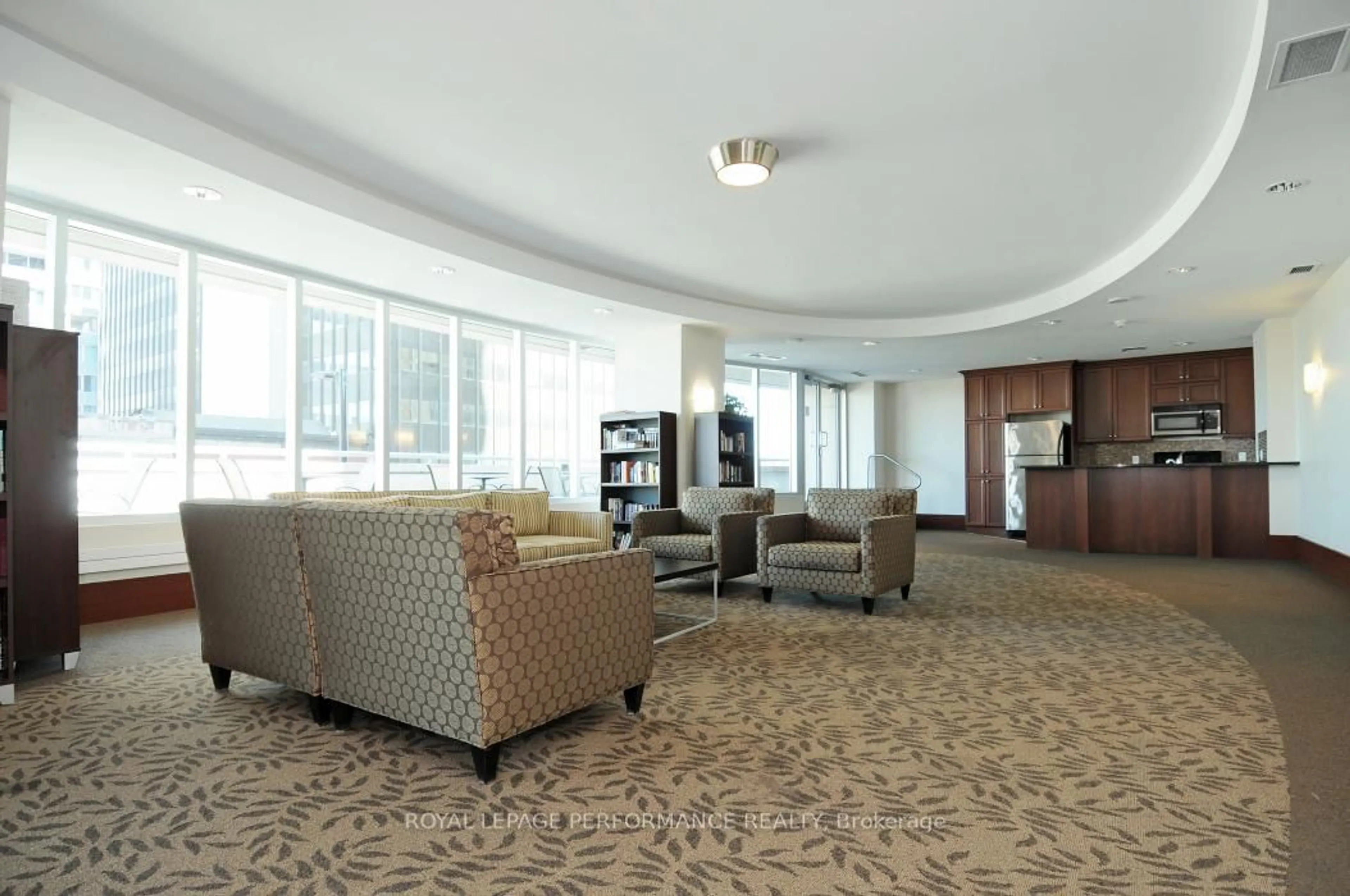 Lobby for 200 Rideau St #1003, Ottawa Ontario K1N 5Y1