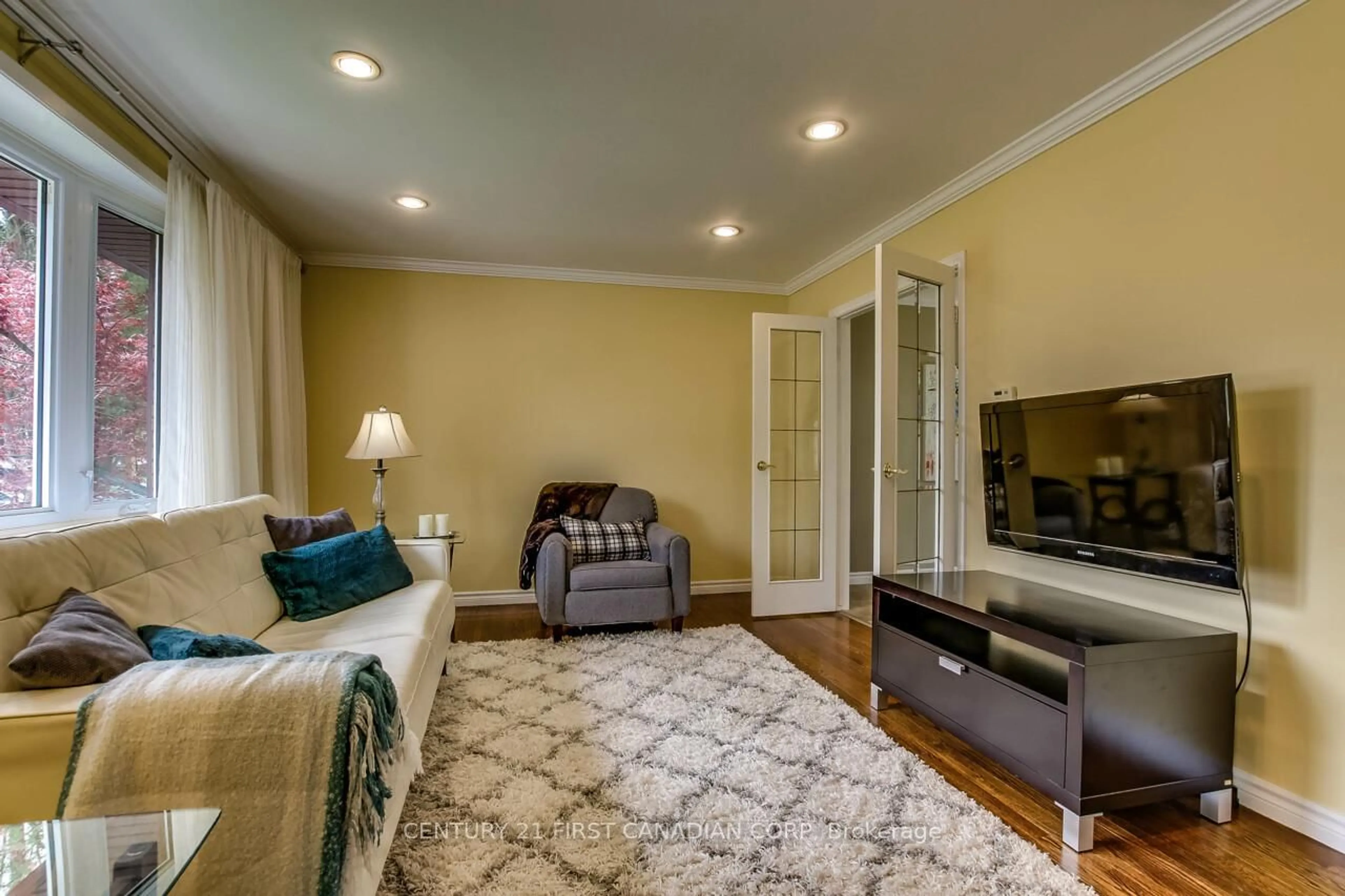 Living room with furniture, unknown for 191 Estella Rd, London South Ontario N6J 2G9