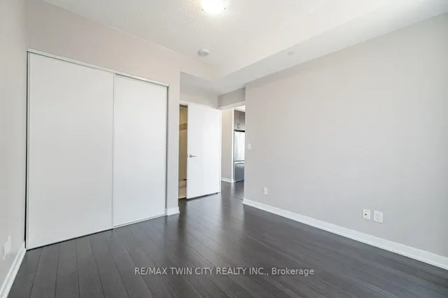 Additional property image - 85 DUKE St Unit 402