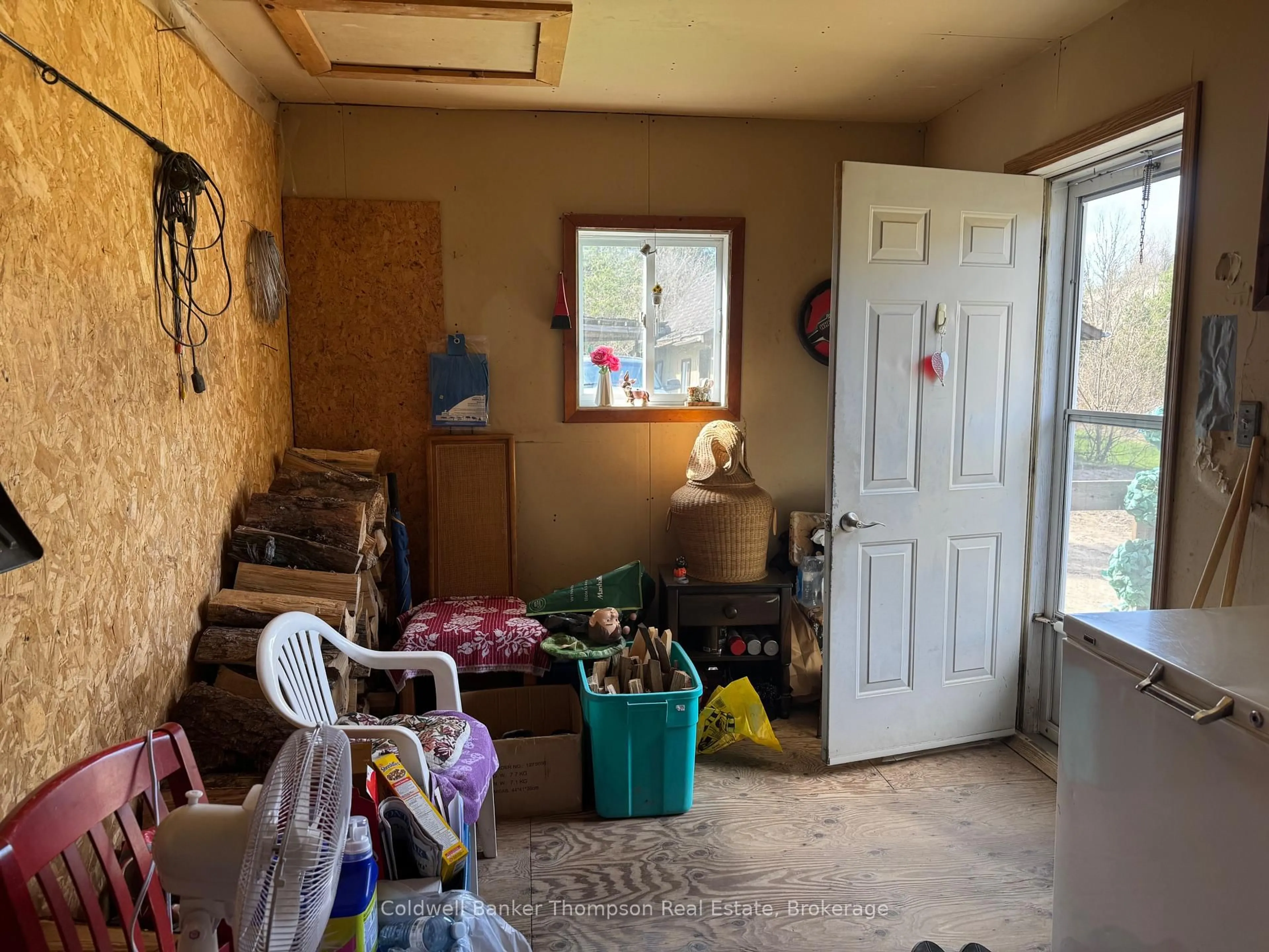 A pic of a room for 112 Queen St, Burk's Falls Ontario P0A 1C0