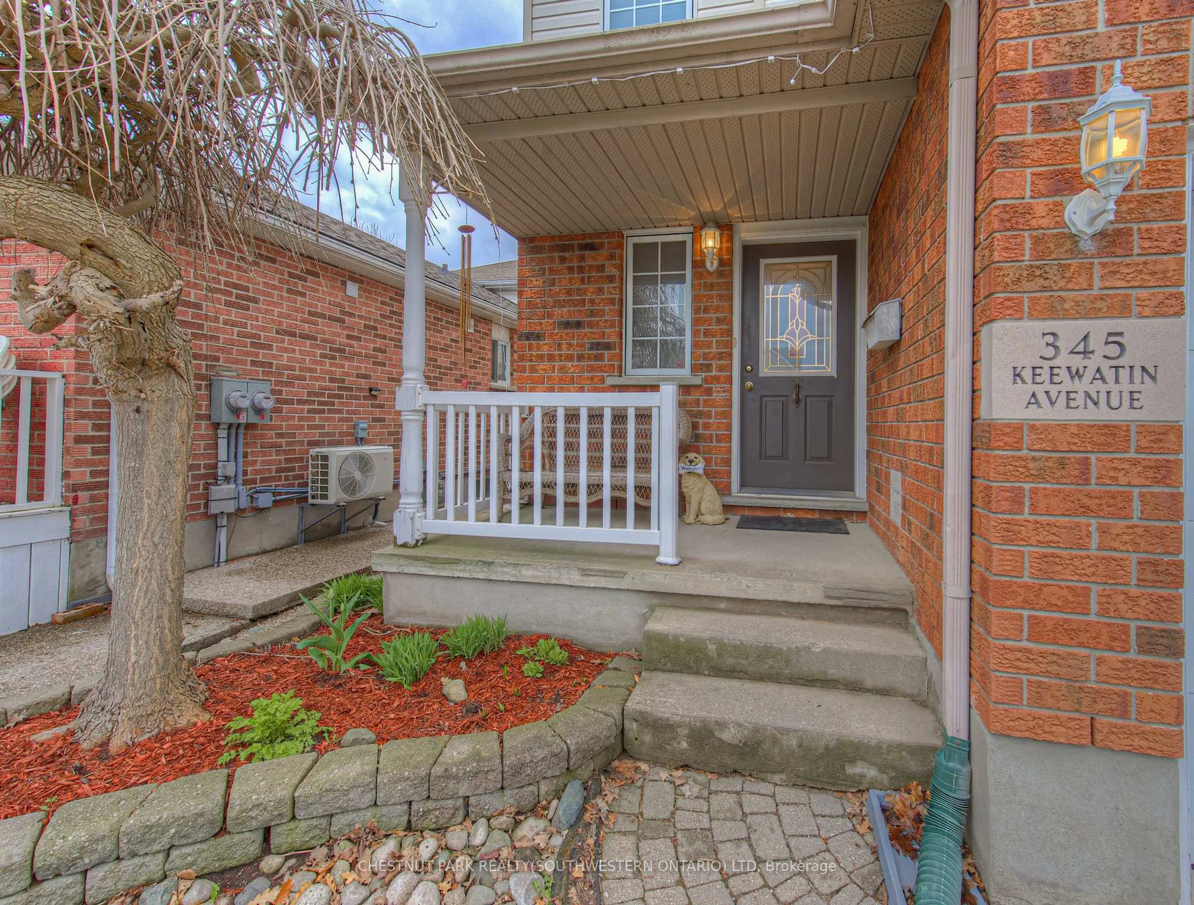 Indoor entryway for 345 Keewatin Ave, Kitchener Ontario N2B 3W2