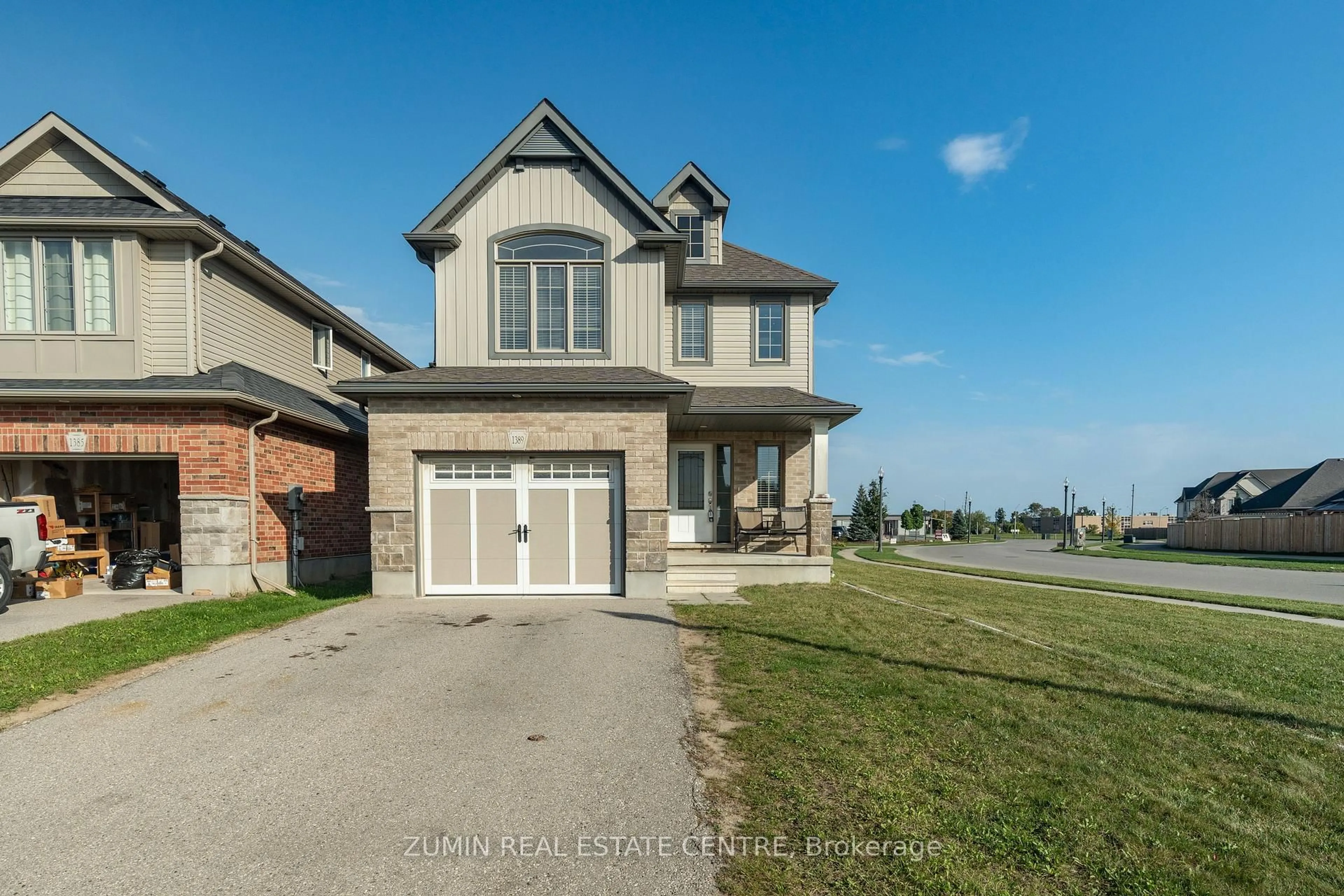 A pic from outside/outdoor area/front of a property/back of a property/a pic from drone, street for 1389 Caen Ave, Woodstock Ontario N4T 0J3