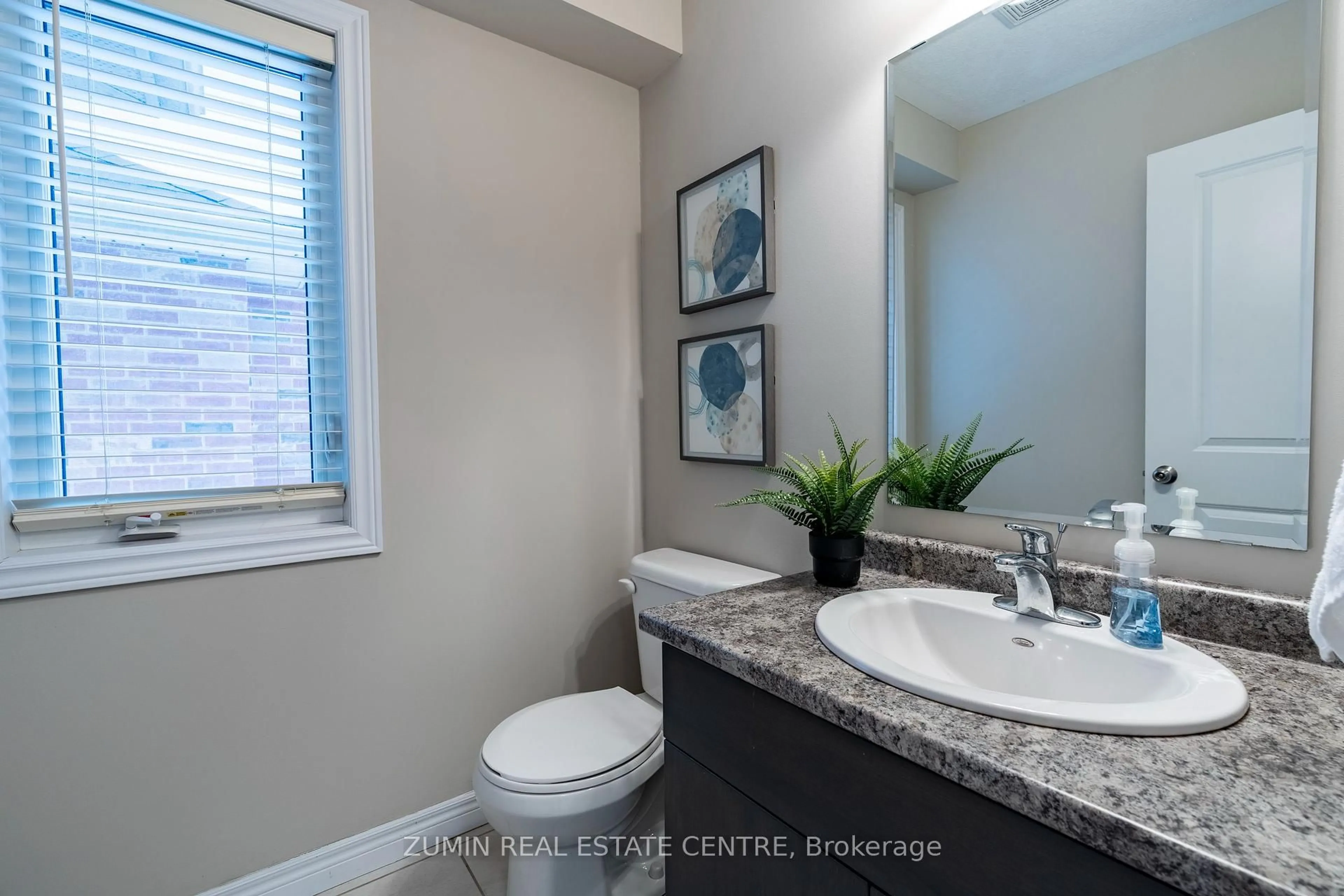 Contemporary bathroom, ceramic/tile floor for 1389 Caen Ave, Woodstock Ontario N4T 0J3