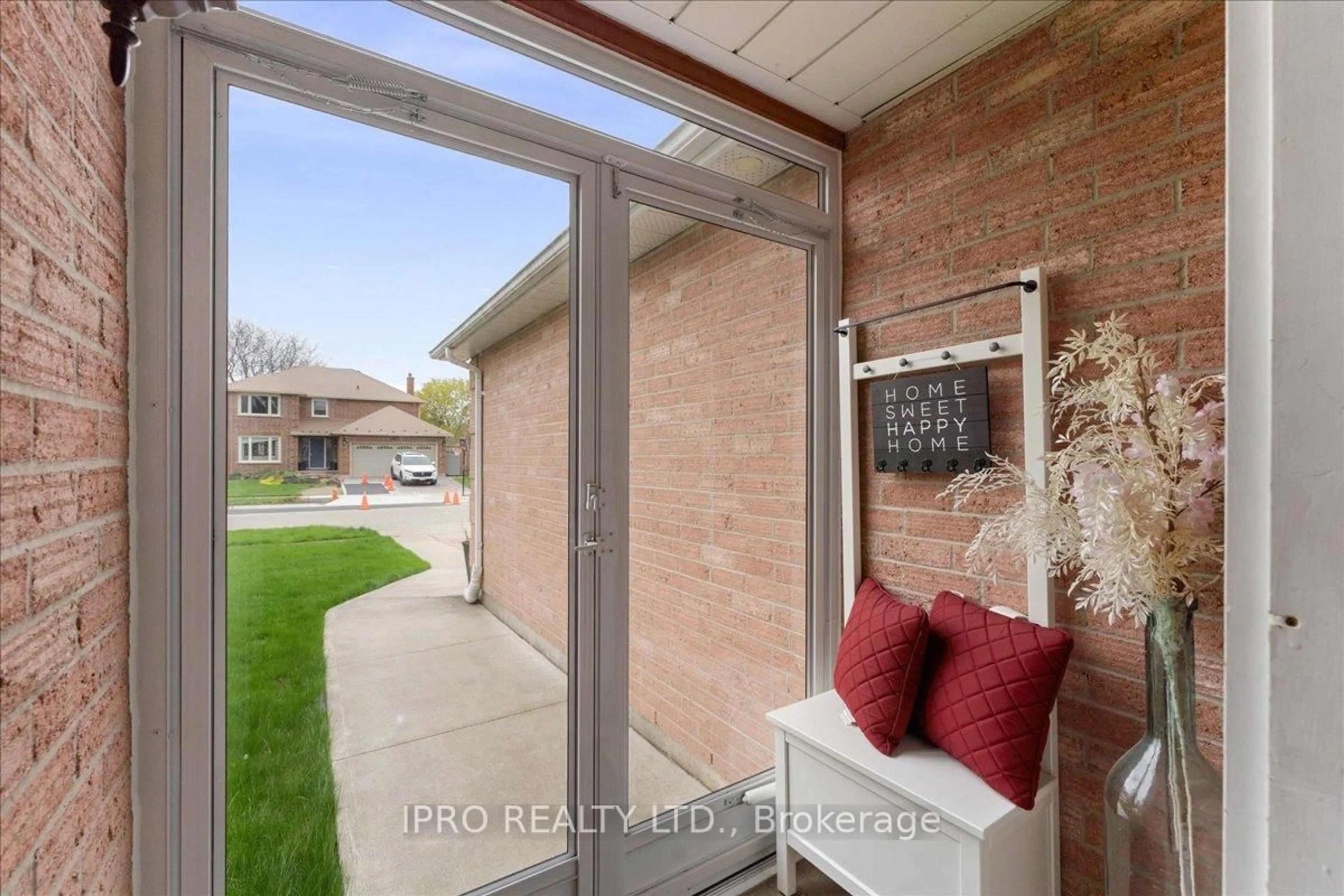 Unknown for 143 Bayne Cres, Cambridge Ontario N1T 1K5