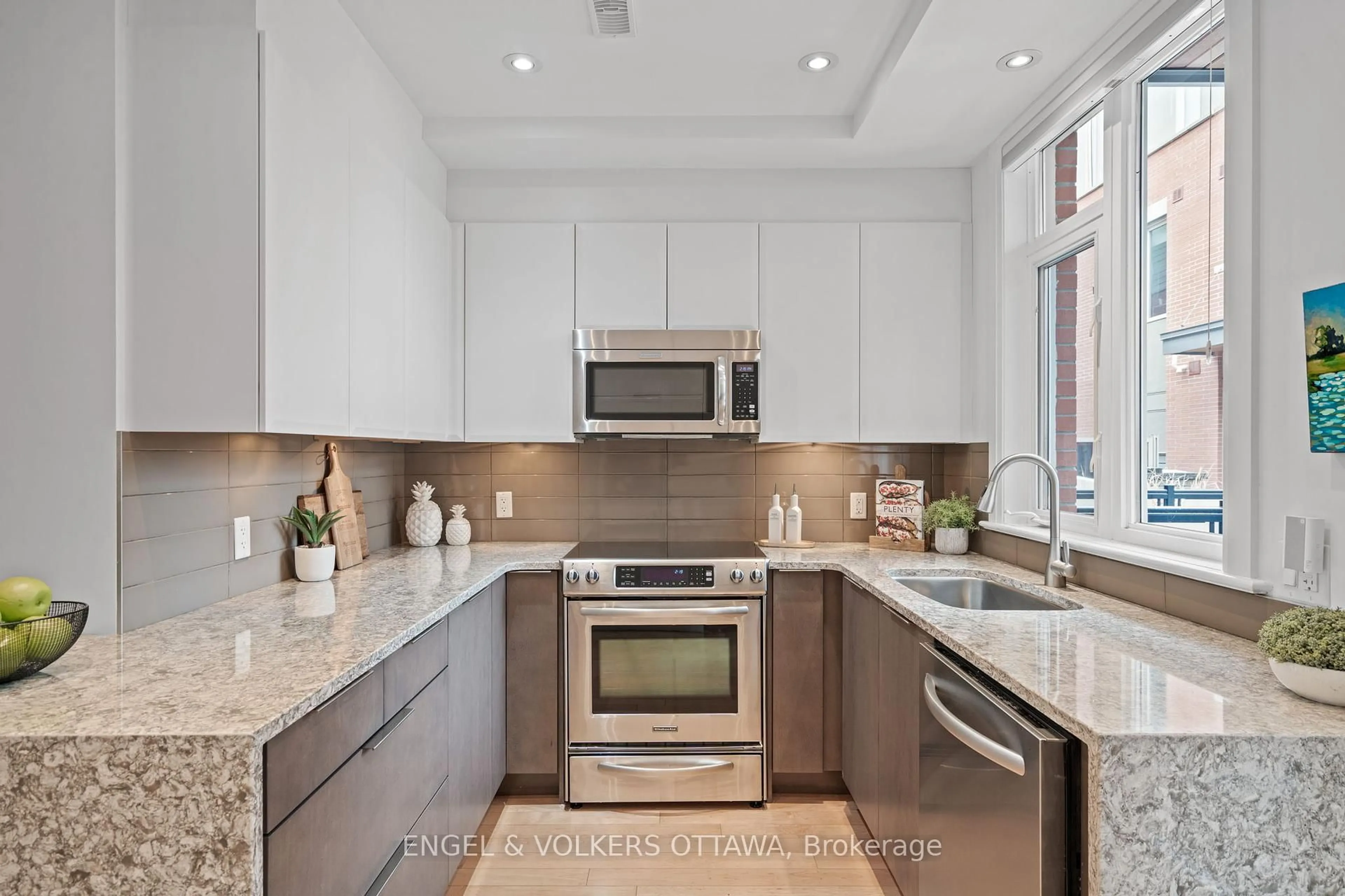 Contemporary kitchen, ceramic/tile floor for 453 Edison Ave, Ottawa Ontario K2A 1S5