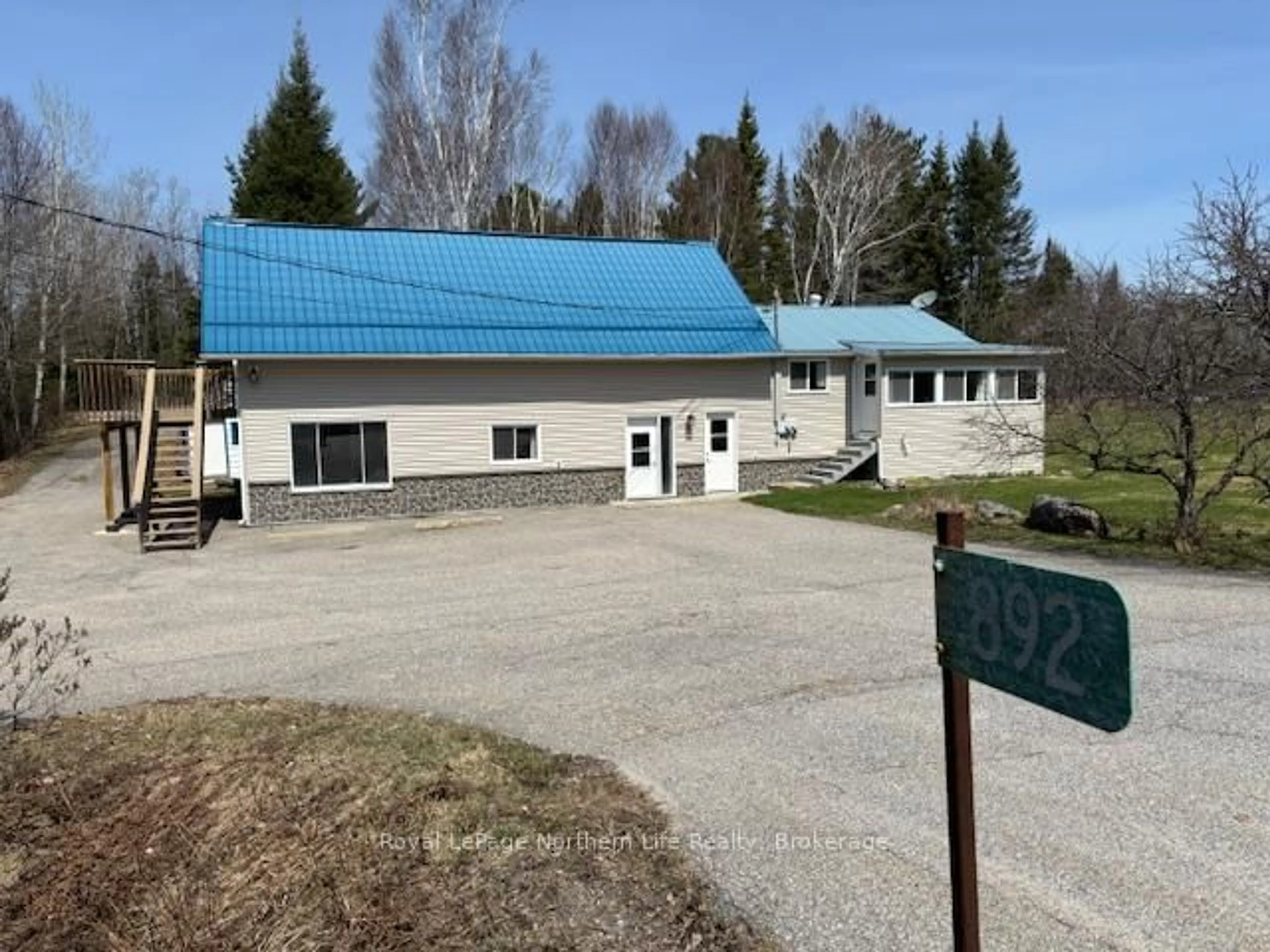 A pic from outside/outdoor area/front of a property/back of a property/a pic from drone, building for 892 Highway 94, East Ferris Ontario P0H 1K0