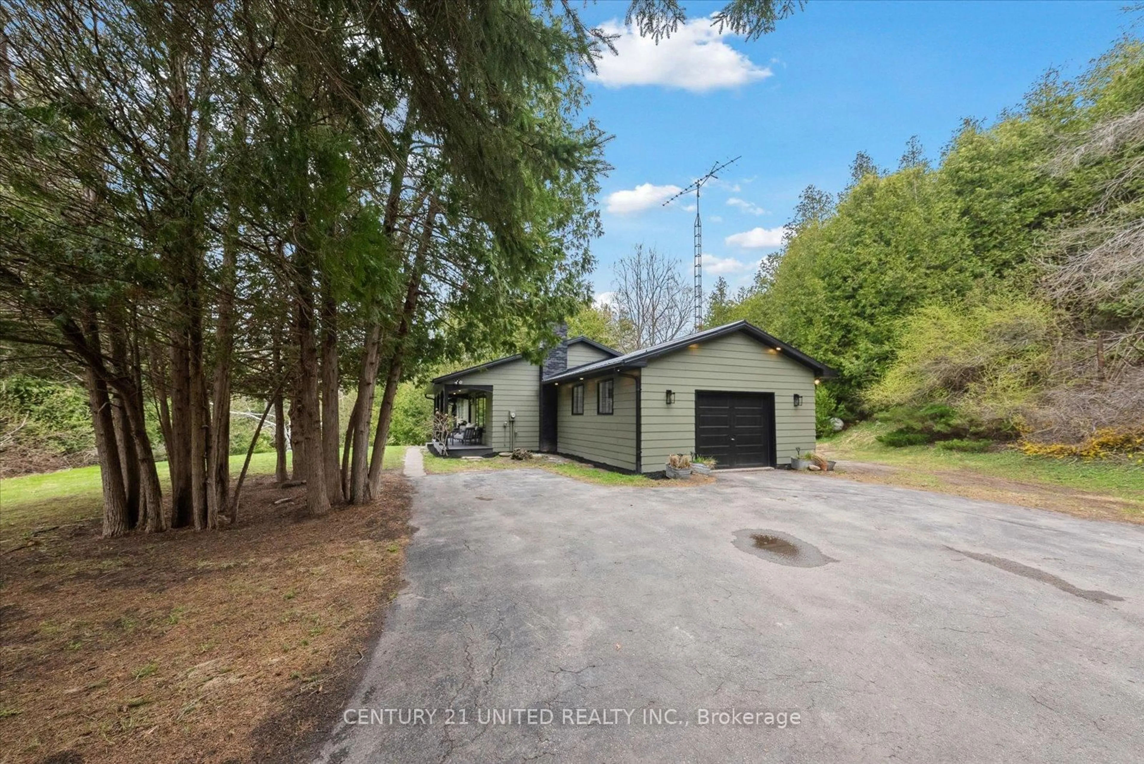 A pic from outside/outdoor area/front of a property/back of a property/a pic from drone, unknown for 16 Lawson Dr, Trent Hills Ontario K0K 3K0