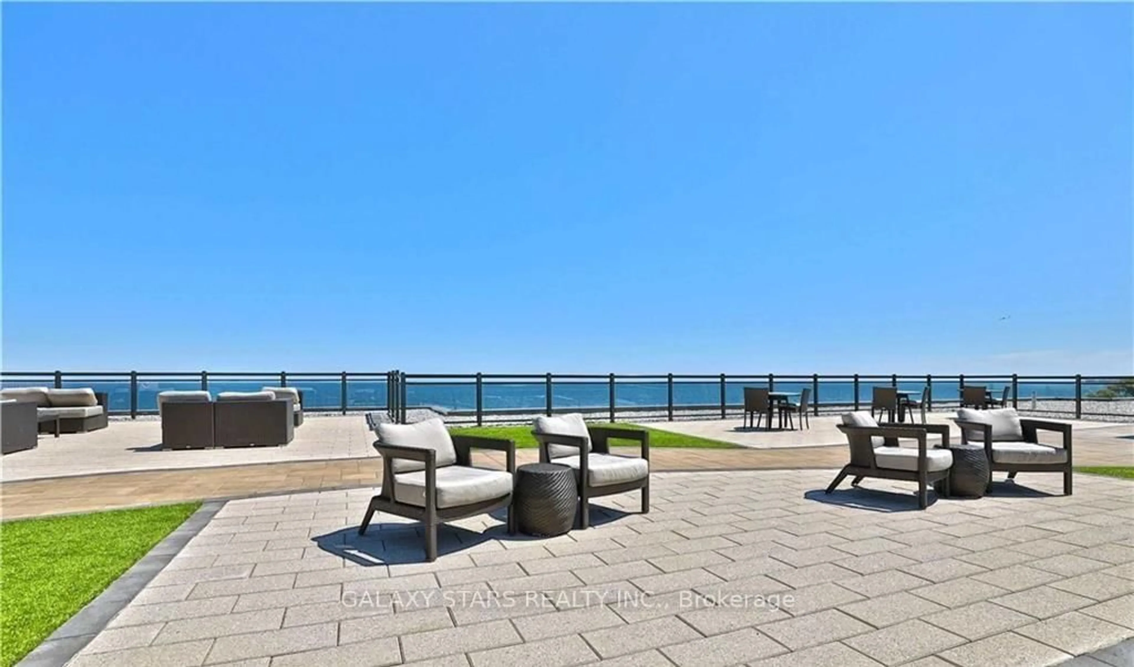 Patio, water/lake/river/ocean view for 35 Southshore Cres #114, Hamilton Ontario L8E 0J2