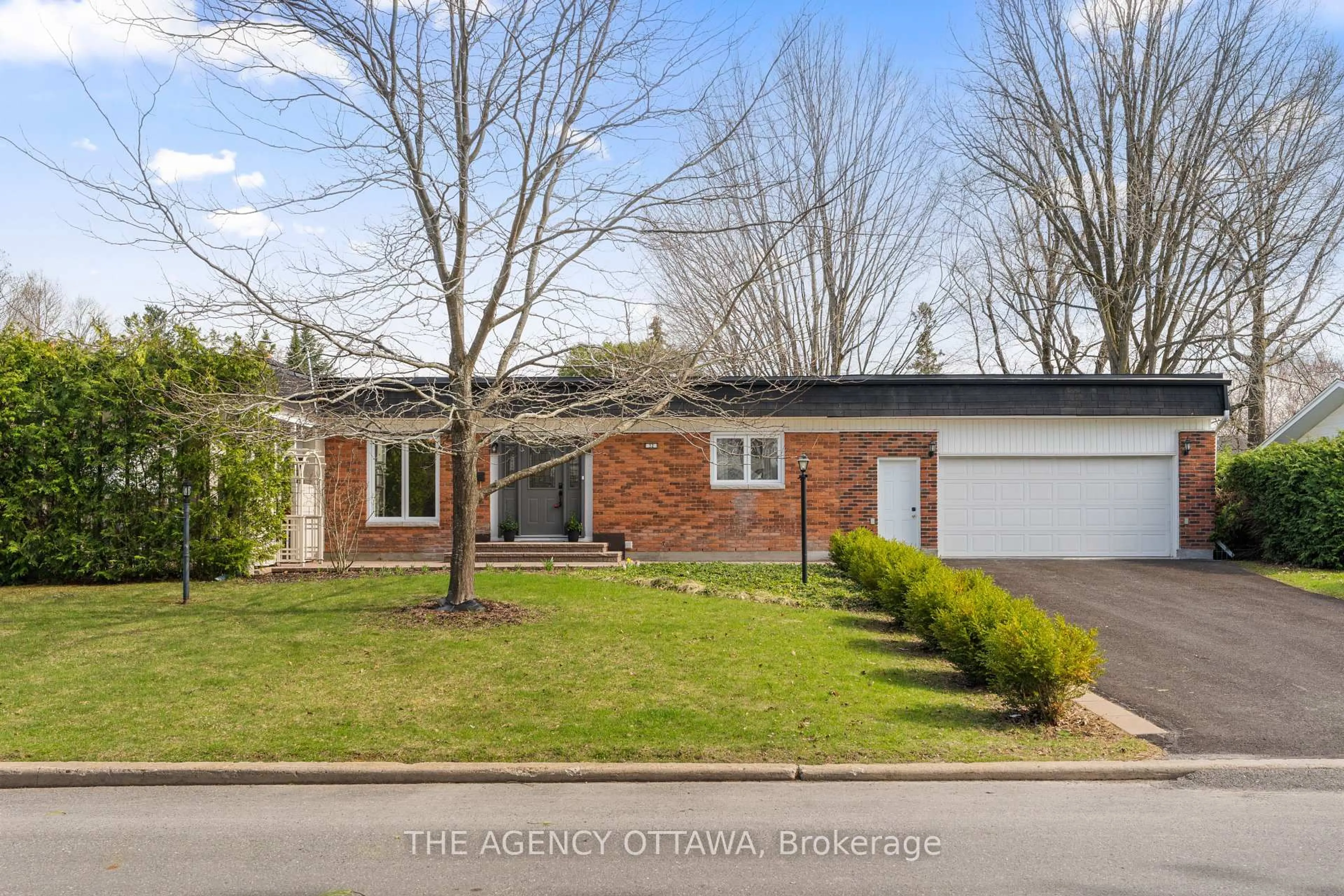 Home with brick exterior material, street for 32 Alderbrook Dr, Ottawa Ontario K2H 5W5