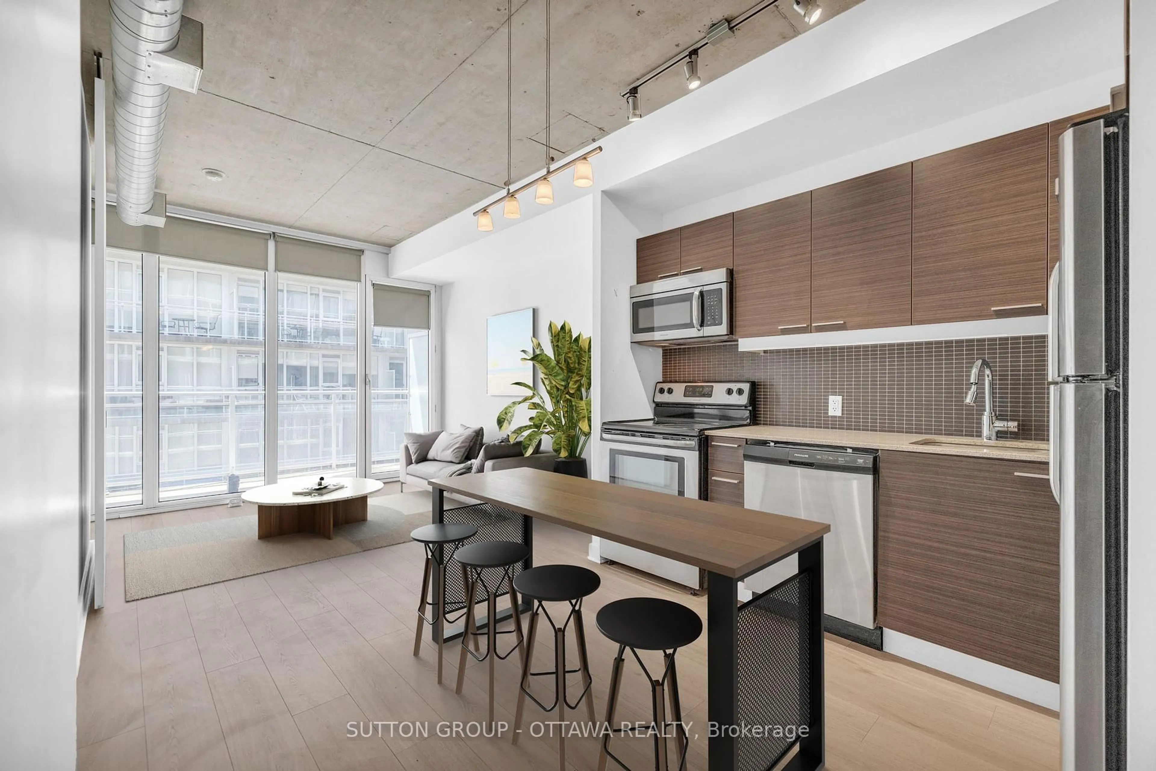 Open concept kitchen, unknown for 354 GLADSTONE Ave #602, Ottawa Ontario K2P 0R4