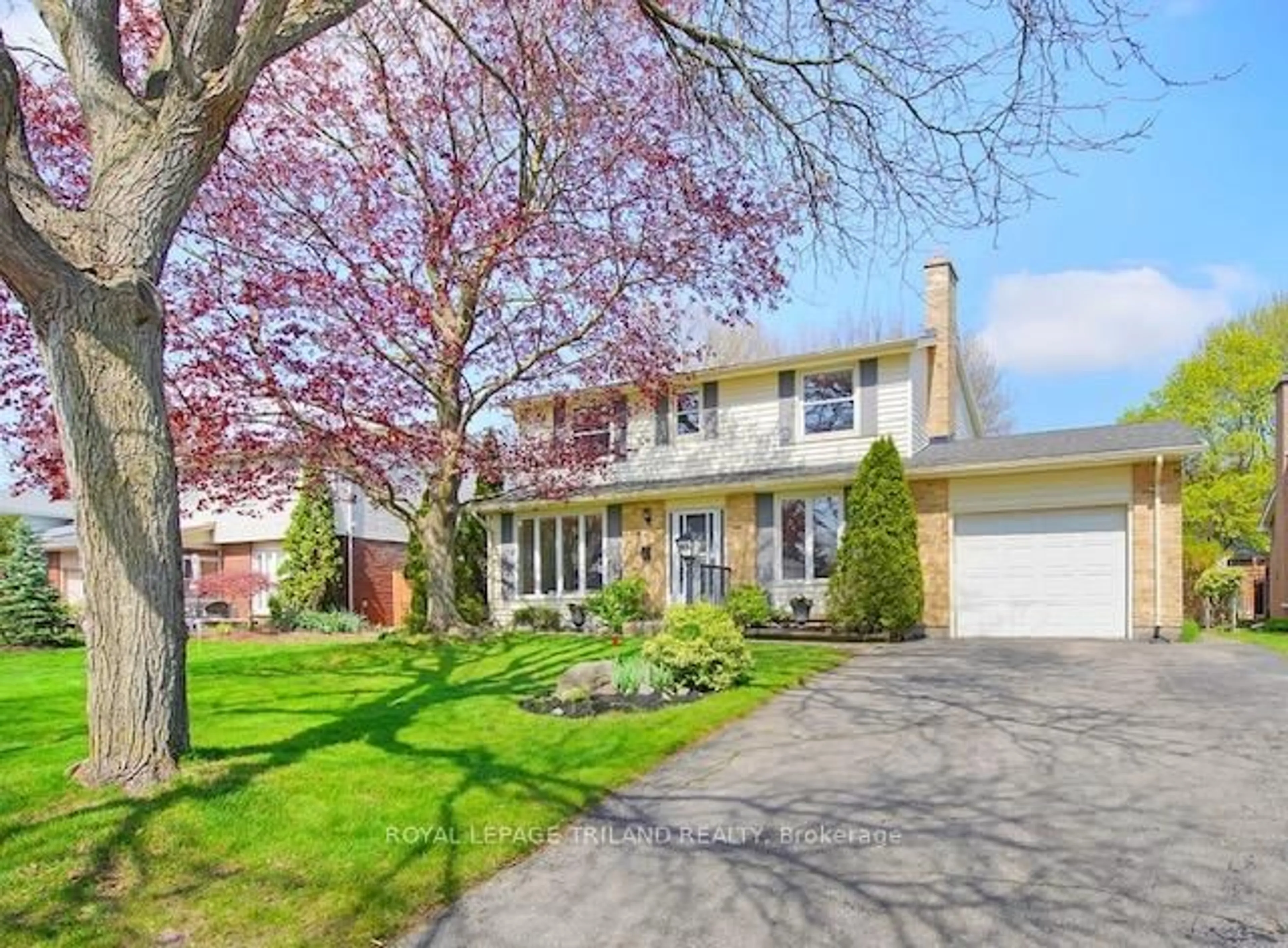 Unknown for 905 Fontaine Rd, London North Ontario N6M 1K9