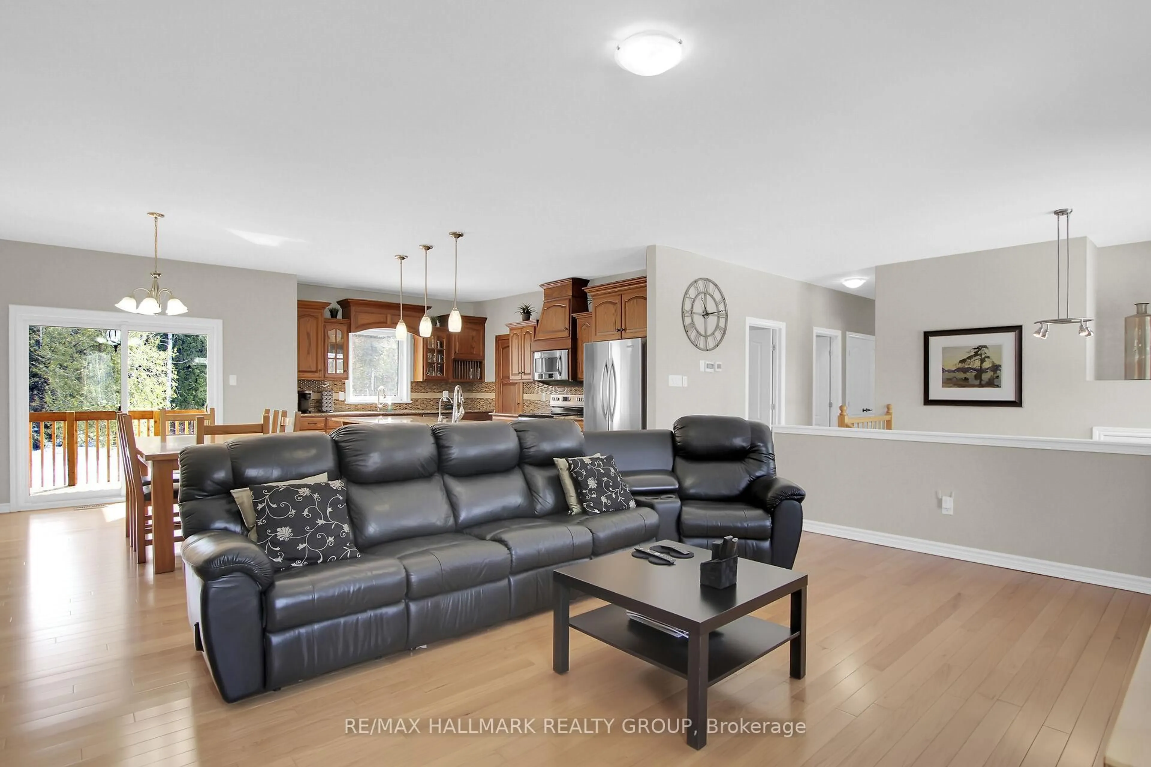 Living room with furniture, unknown for 172 Wilbert Cox Dr, Carp Ontario K0A 1L0