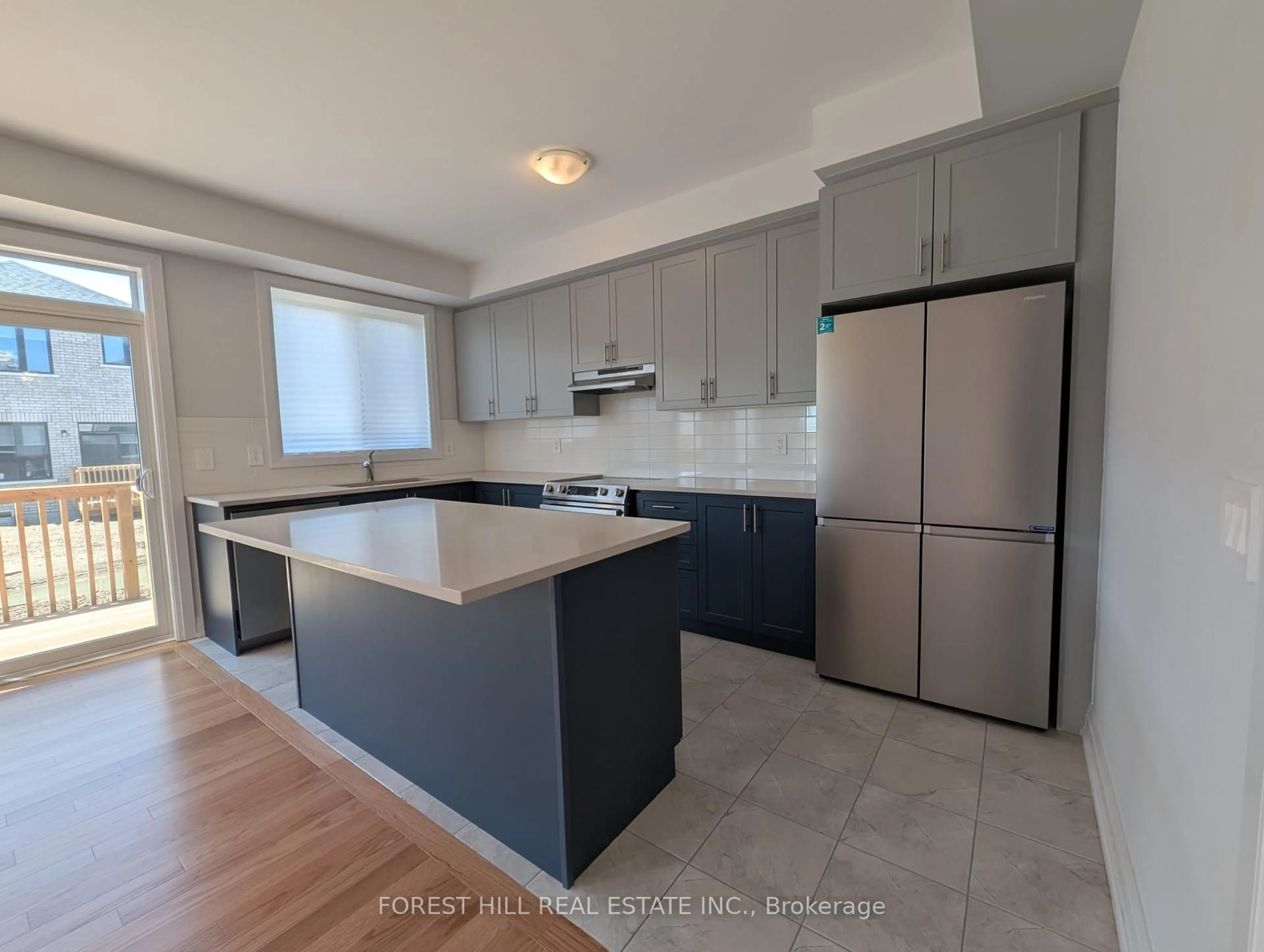 Open concept kitchen, unknown for 146 St Joseph St, Kawartha Lakes Ontario K9V 0R8
