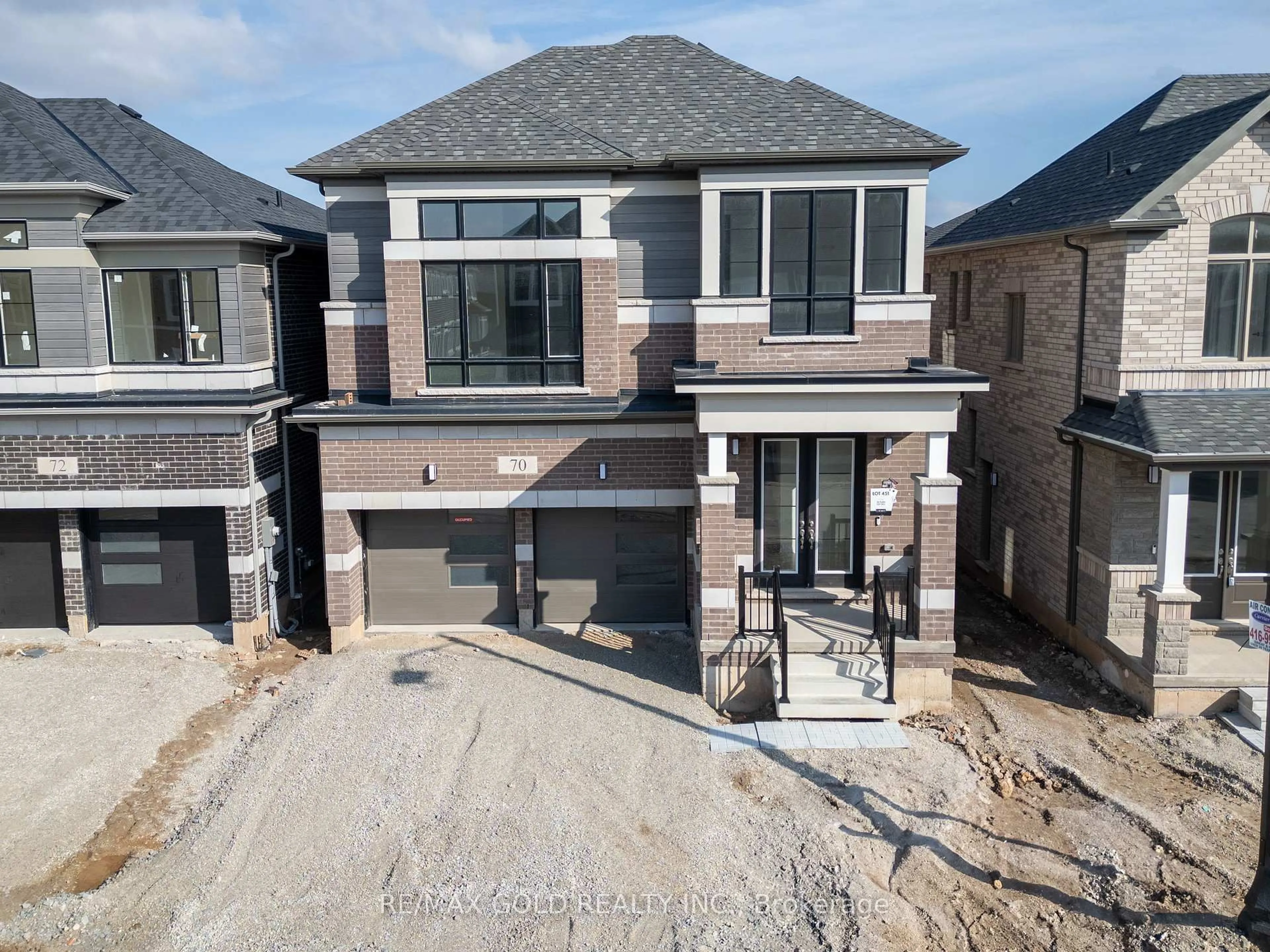 A pic from outside/outdoor area/front of a property/back of a property/a pic from drone, street for 70 Conboy Dr, Erin Ontario N0B 1T0