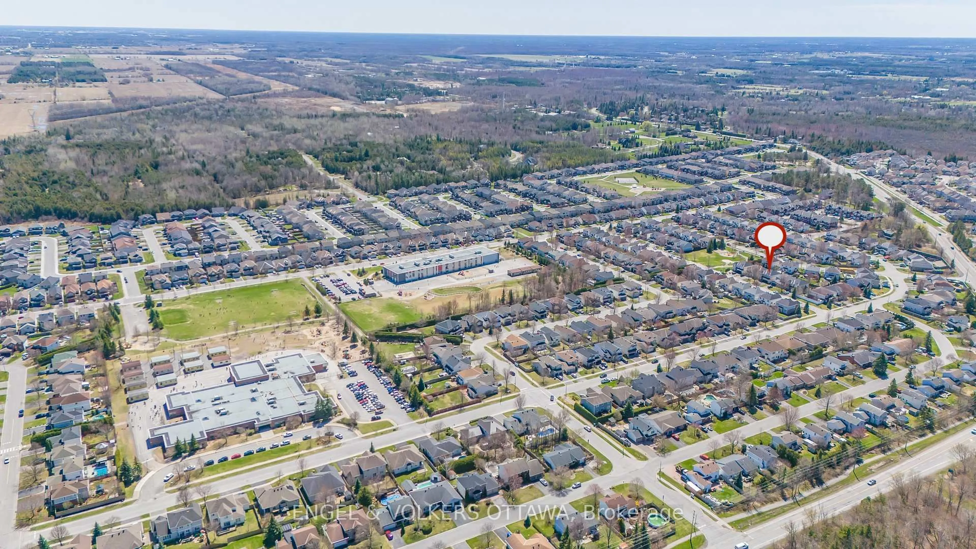 A pic from outside/outdoor area/front of a property/back of a property/a pic from drone, street for 209 Allgrove Way, Ottawa Ontario K2S 2H7