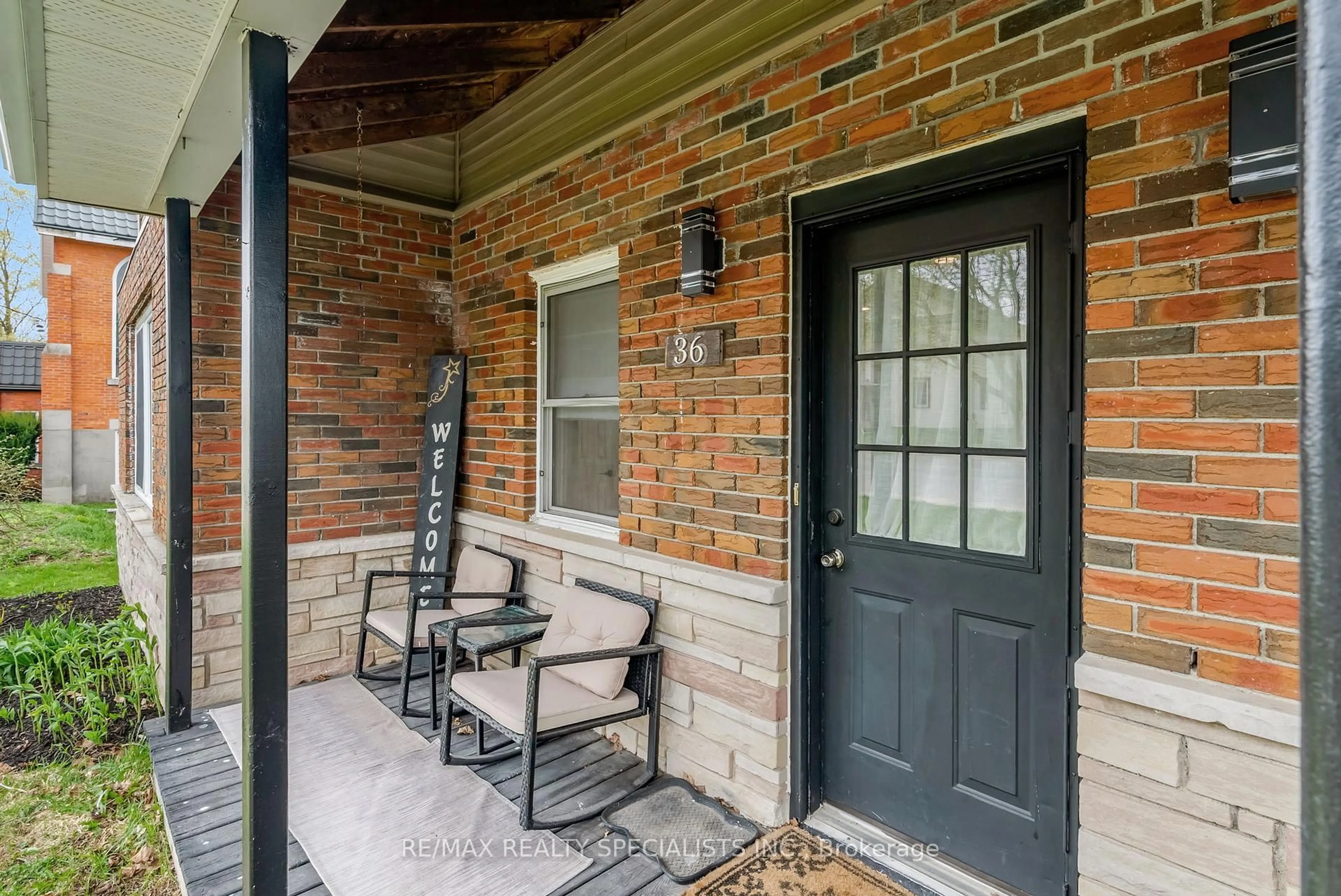 Patio, street for 36 Clyde St, Morris-Turnberry Ontario N0G 1G0