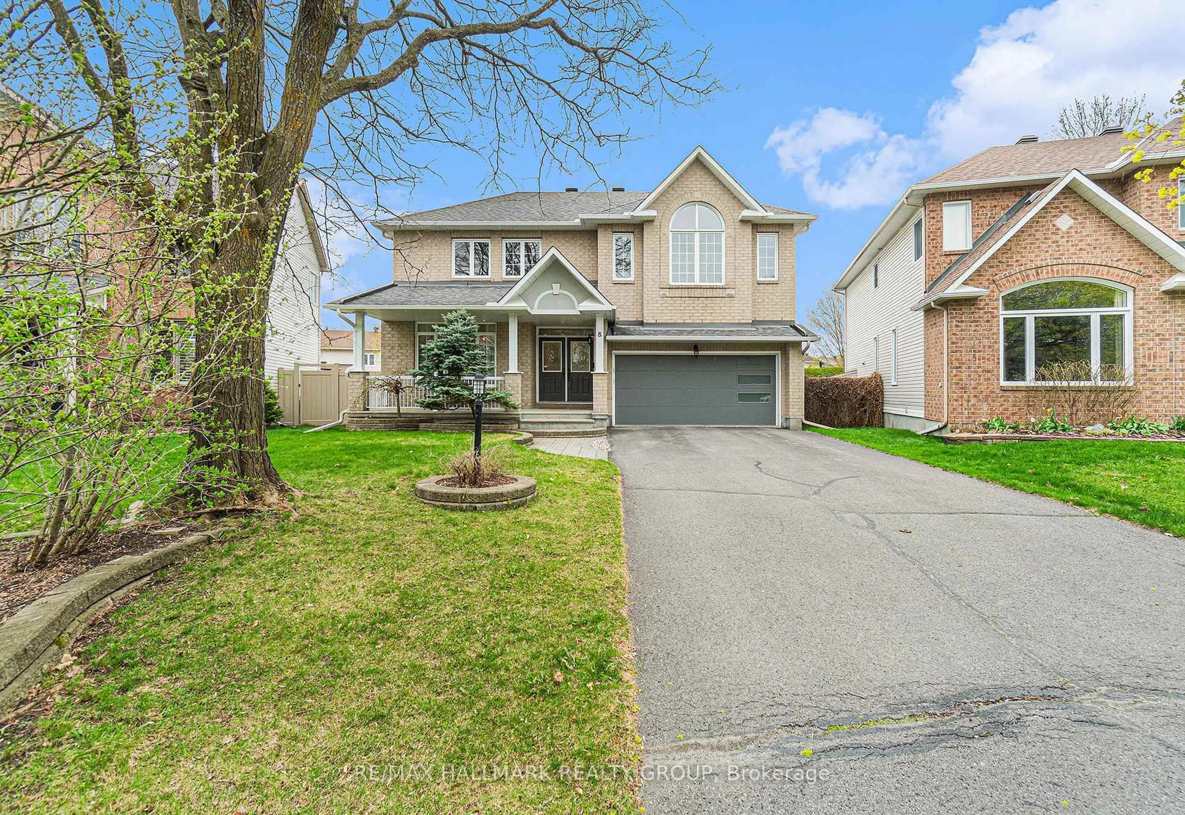 Unknown for 8 Apple Creek Cres, Kanata Ontario K2M 2N3