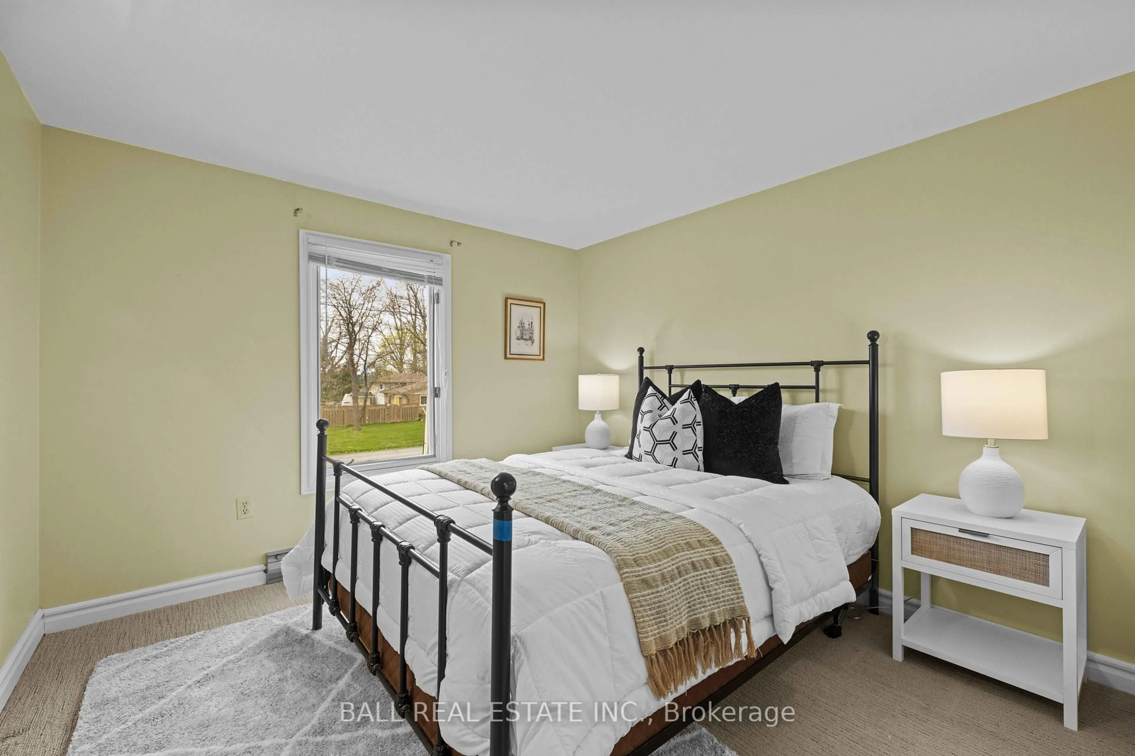 Bedroom with bed, unknown for 238 Patricia Cres, Selwyn Ontario K9J 0C7