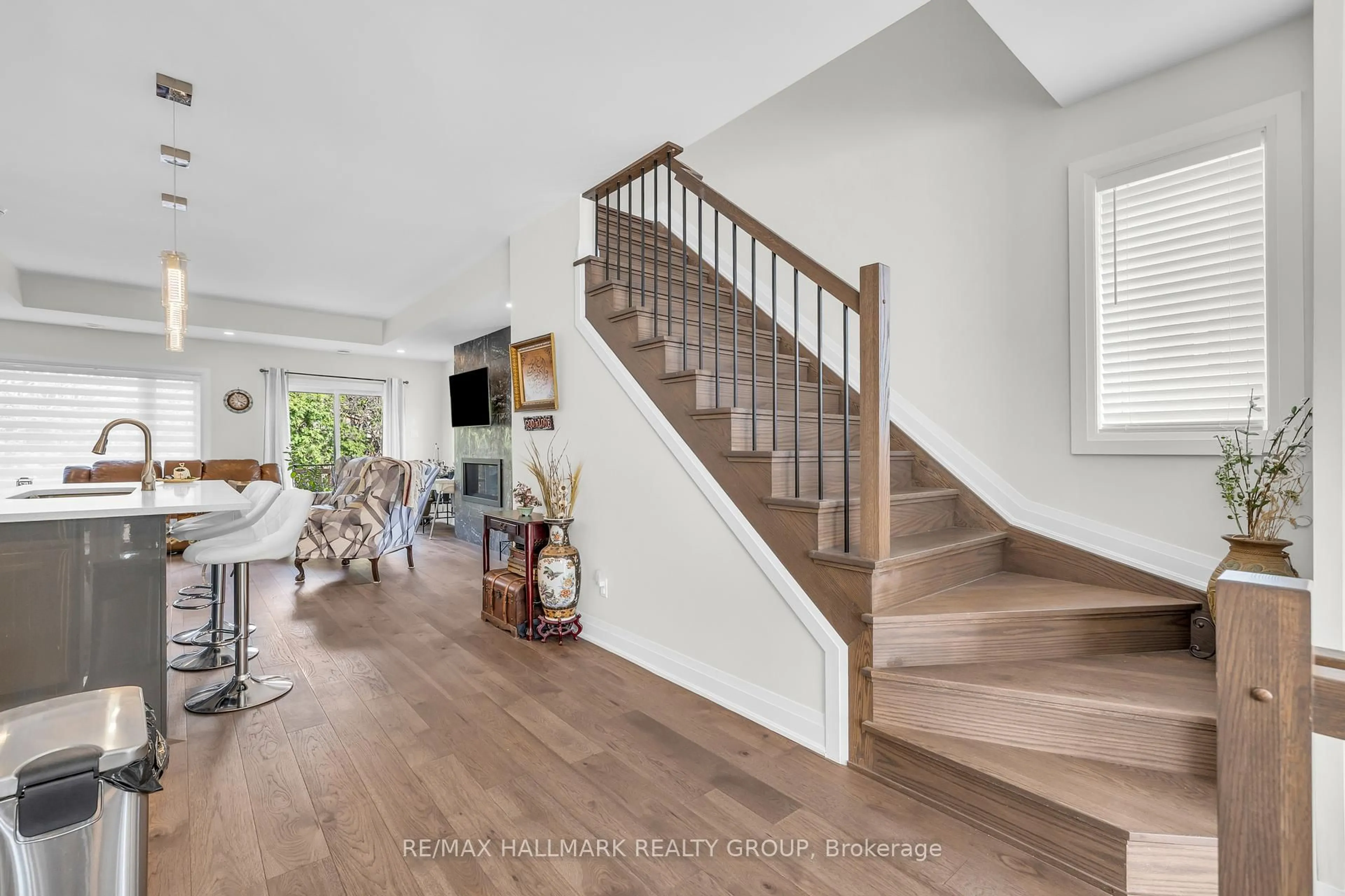 Unknown for 165 LONGPRE St, Ottawa Ontario K1L 7J5