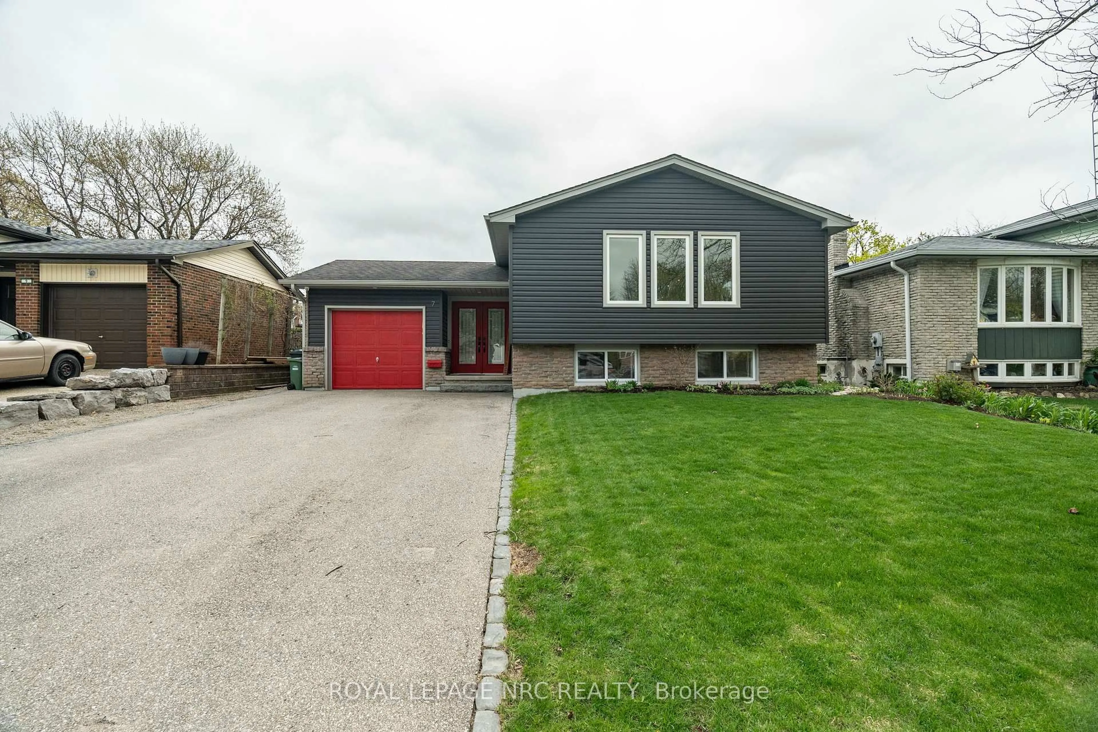 Unknown for 7 Fairmeadow Dr, Guelph Ontario N1H 6X2