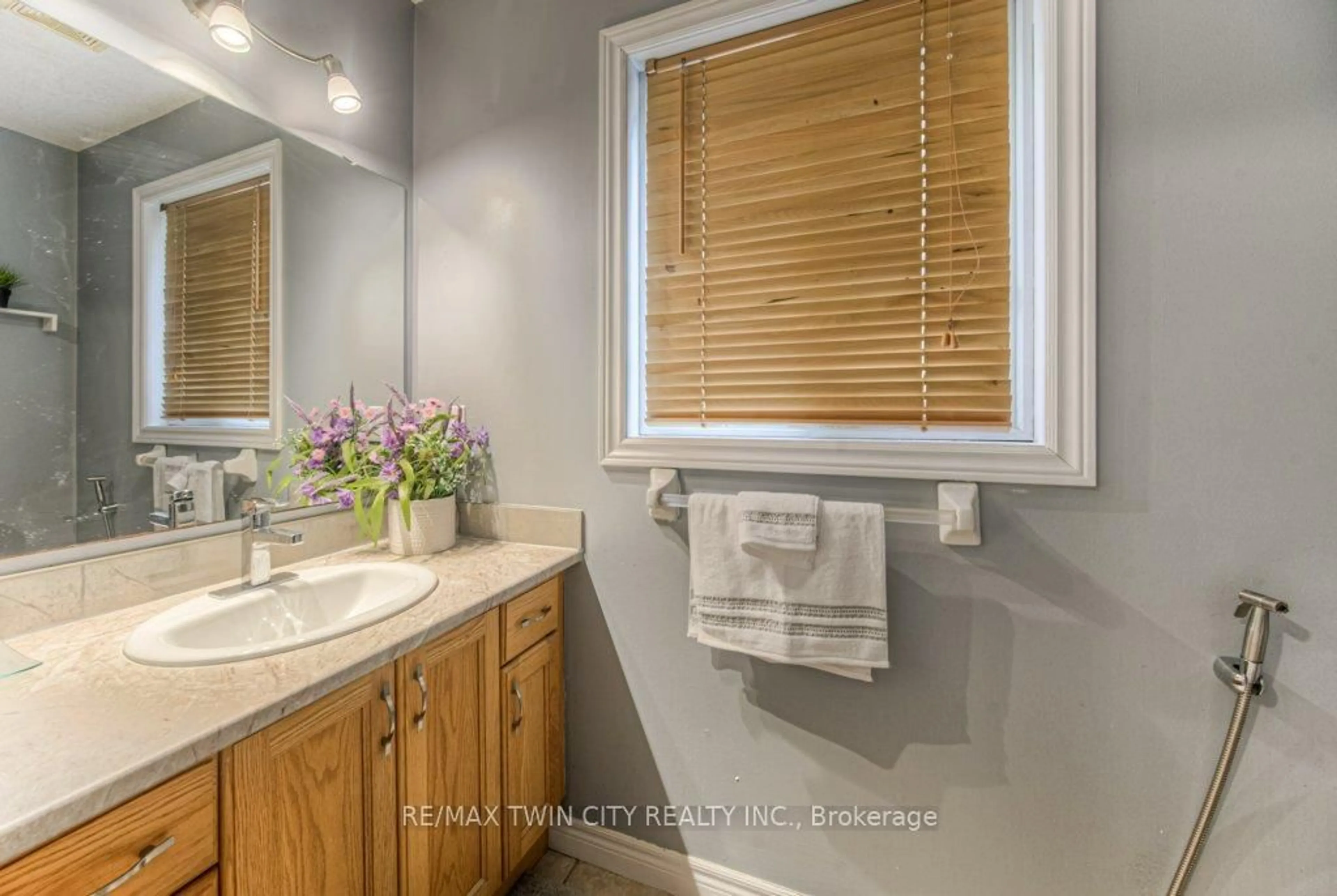 Contemporary bathroom, ceramic/tile floor for 691 Karlsfeld Rd, Waterloo Ontario N2T 2V3