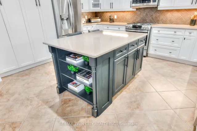 Additional property image - 928 Manorbrook Crt