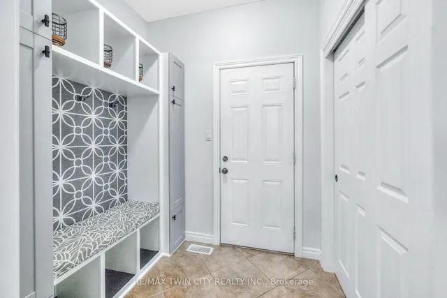 Additional property image - 928 Manorbrook Crt