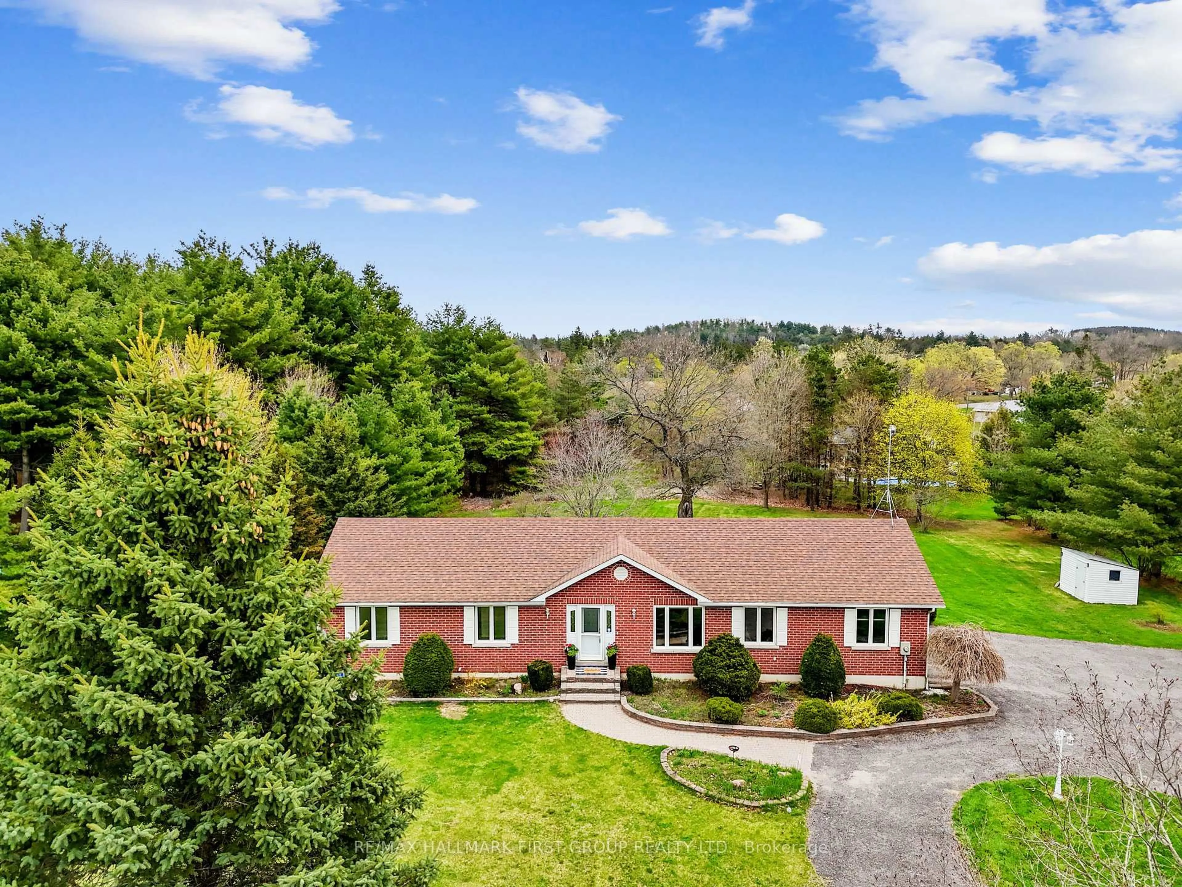 A pic from outside/outdoor area/front of a property/back of a property/a pic from drone, unknown for 1859 Percy St, Cramahe Ontario K0K 1M0