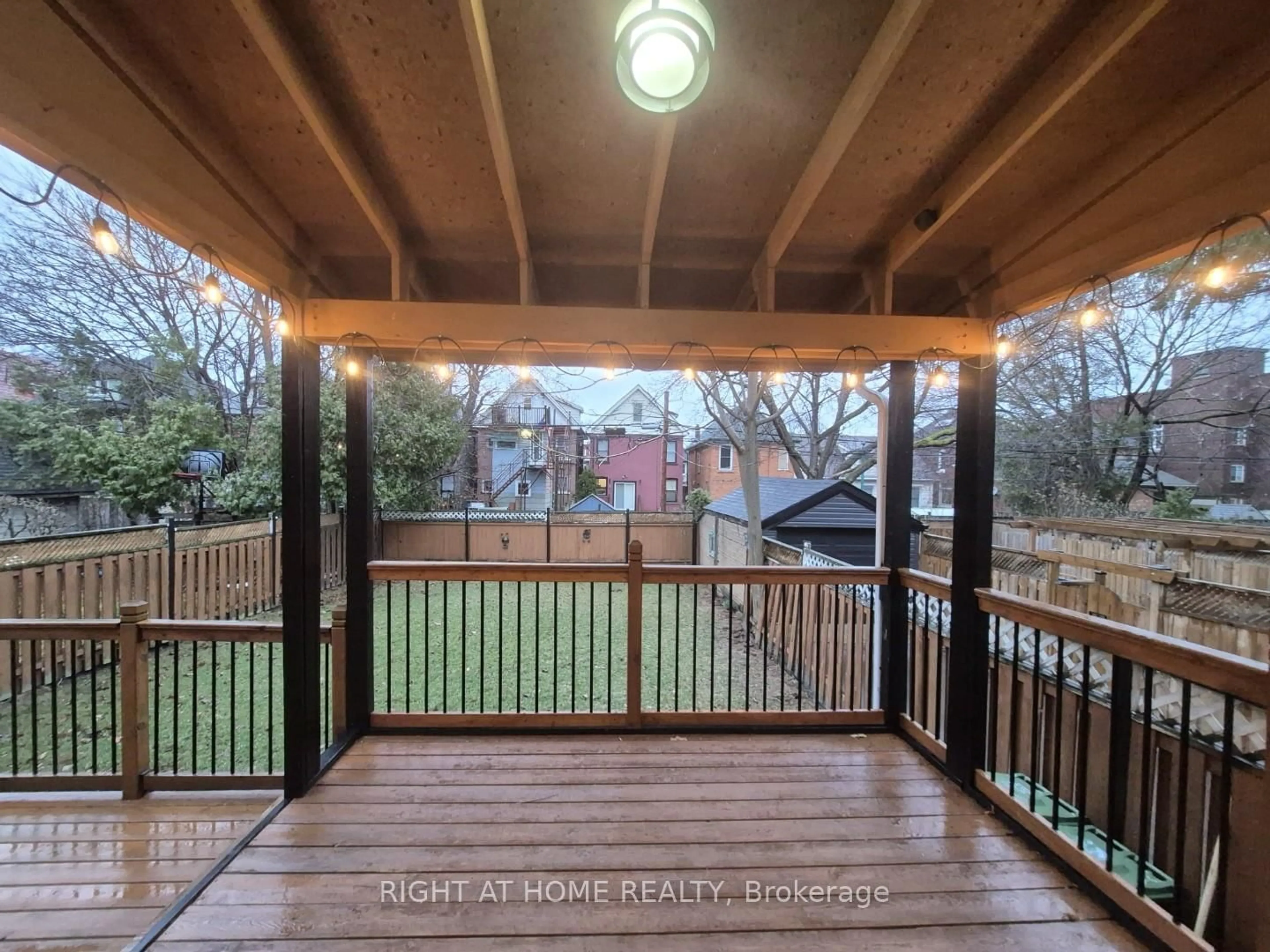 Patio, unknown for 104 Fairholt Rd, Hamilton Ontario L8M 2T7