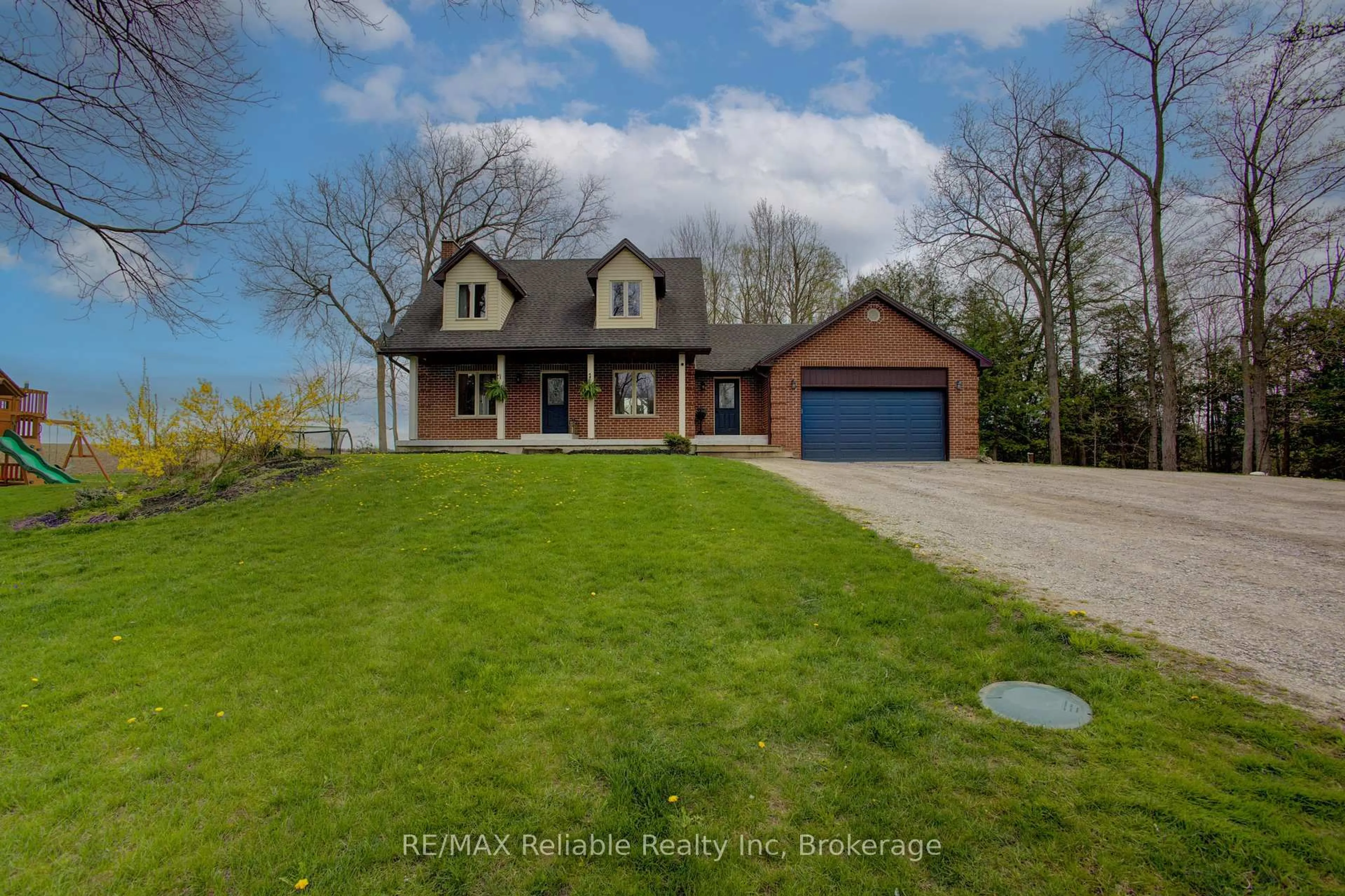 A pic from outside/outdoor area/front of a property/back of a property/a pic from drone, water/lake/river/ocean view for 77260 Kinburn Line, Huron East Ontario N0K 1W0