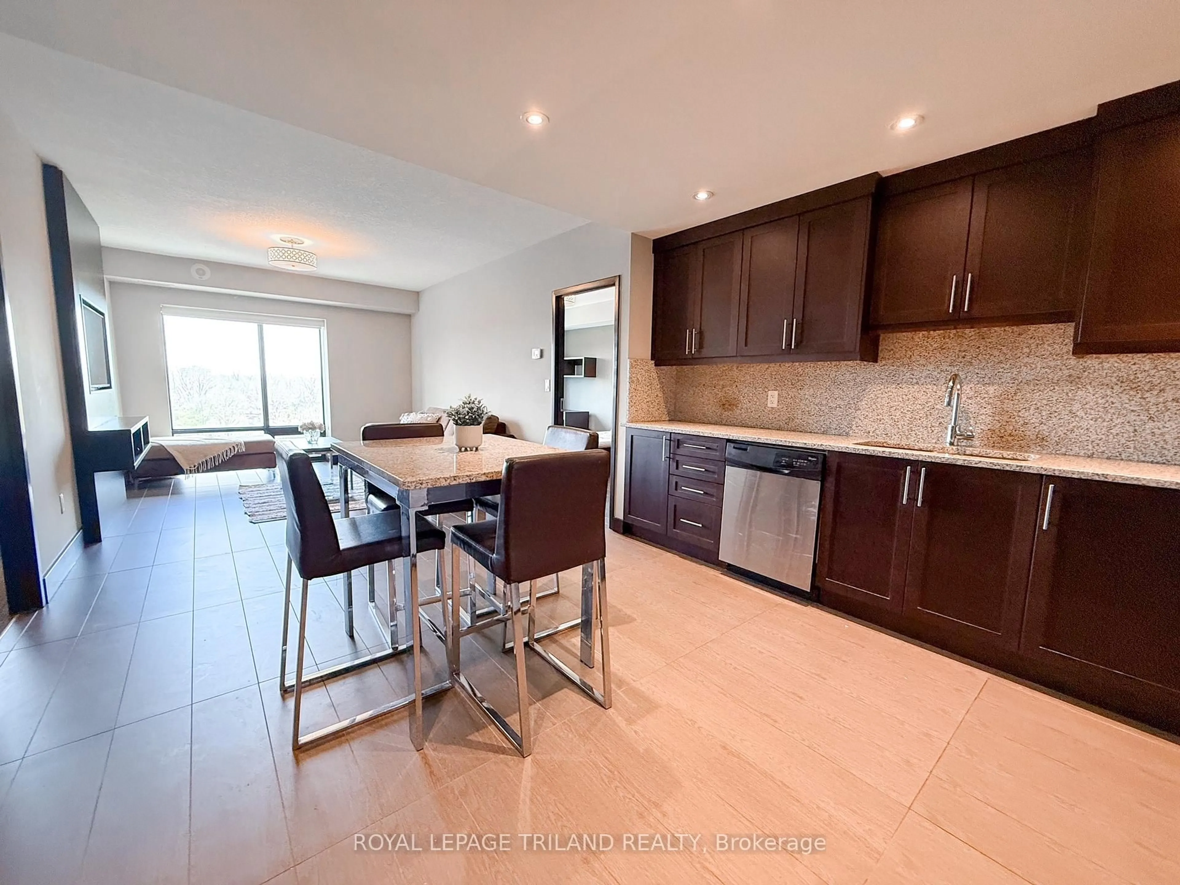 Open concept kitchen, ceramic/tile floor for 1235 RICHMOND St #806, London East Ontario N6A 0C1