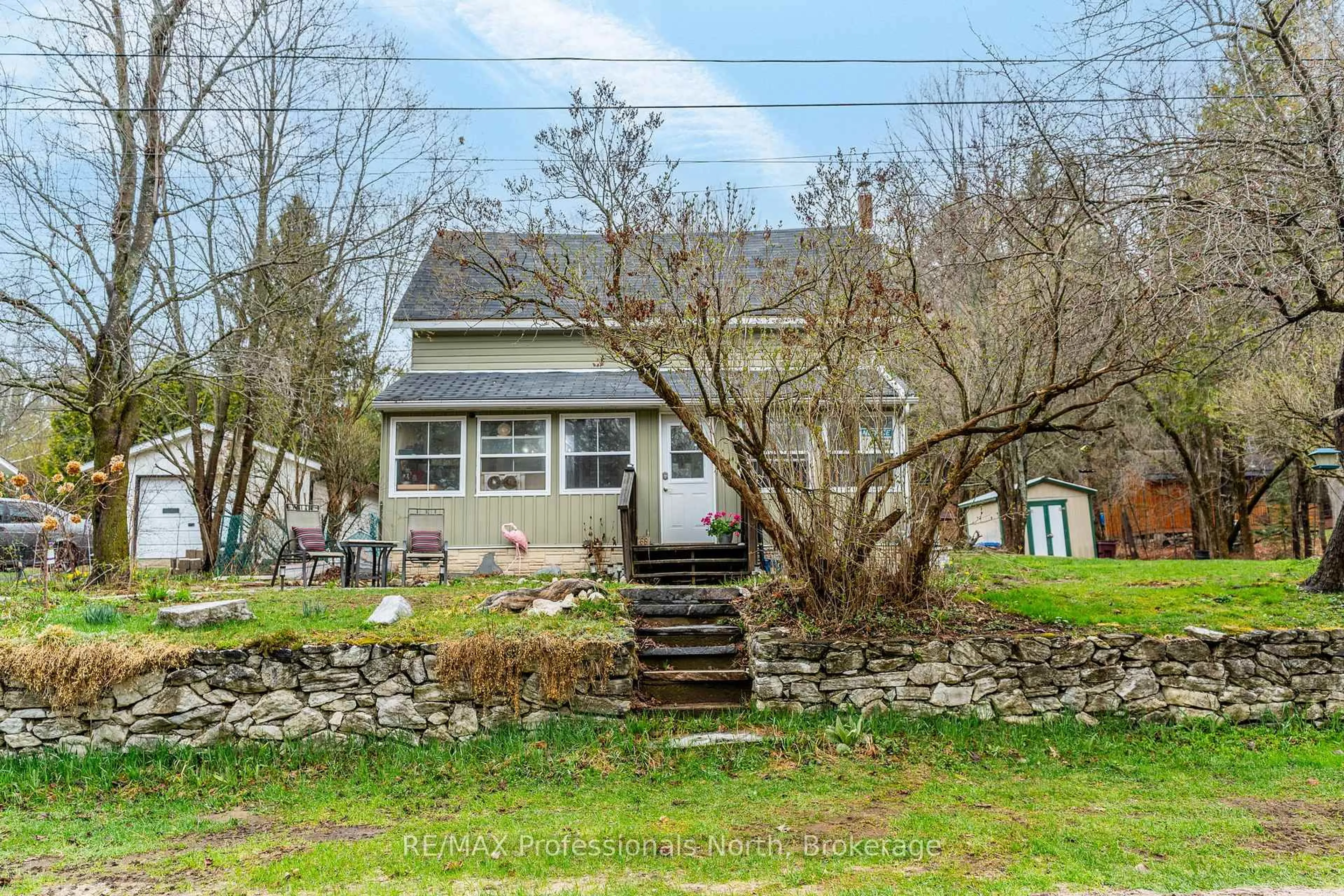 A pic from outside/outdoor area/front of a property/back of a property/a pic from drone, street for 66 Faraday St, Bancroft Ontario K0L 1C0