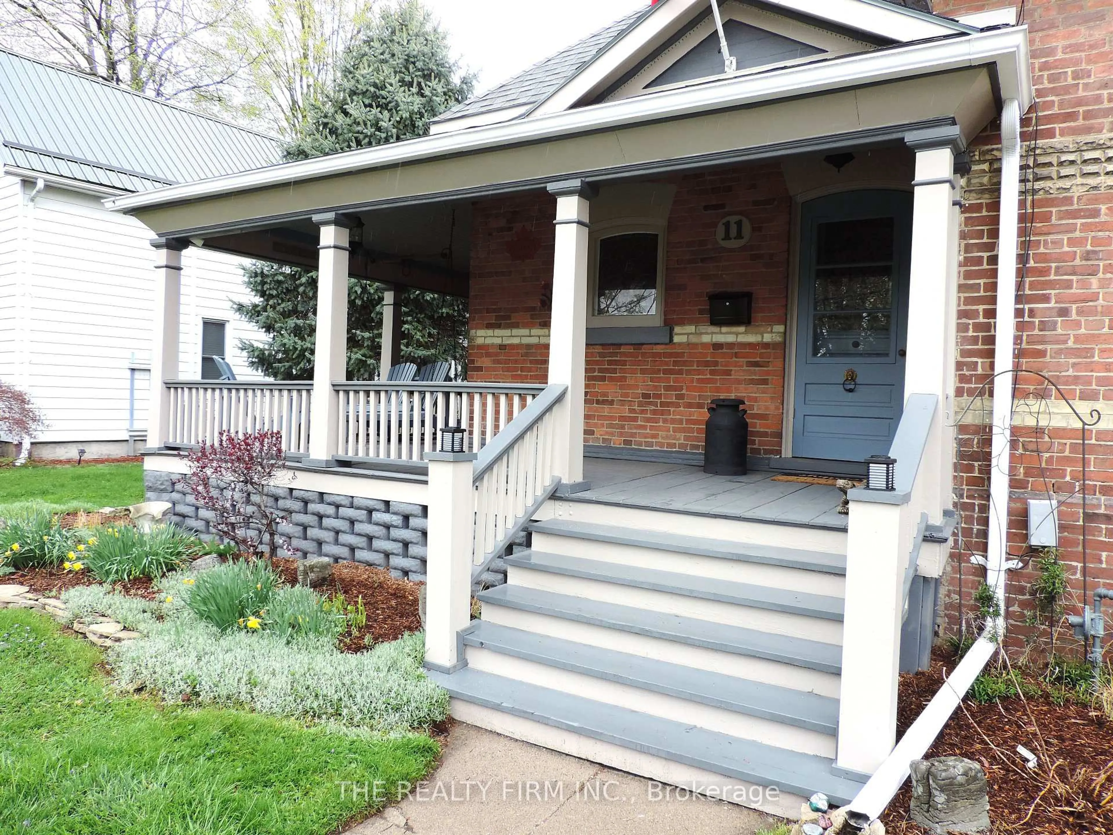 Home with brick exterior material, street for 11 South St, Aylmer Ontario N5H 1P5
