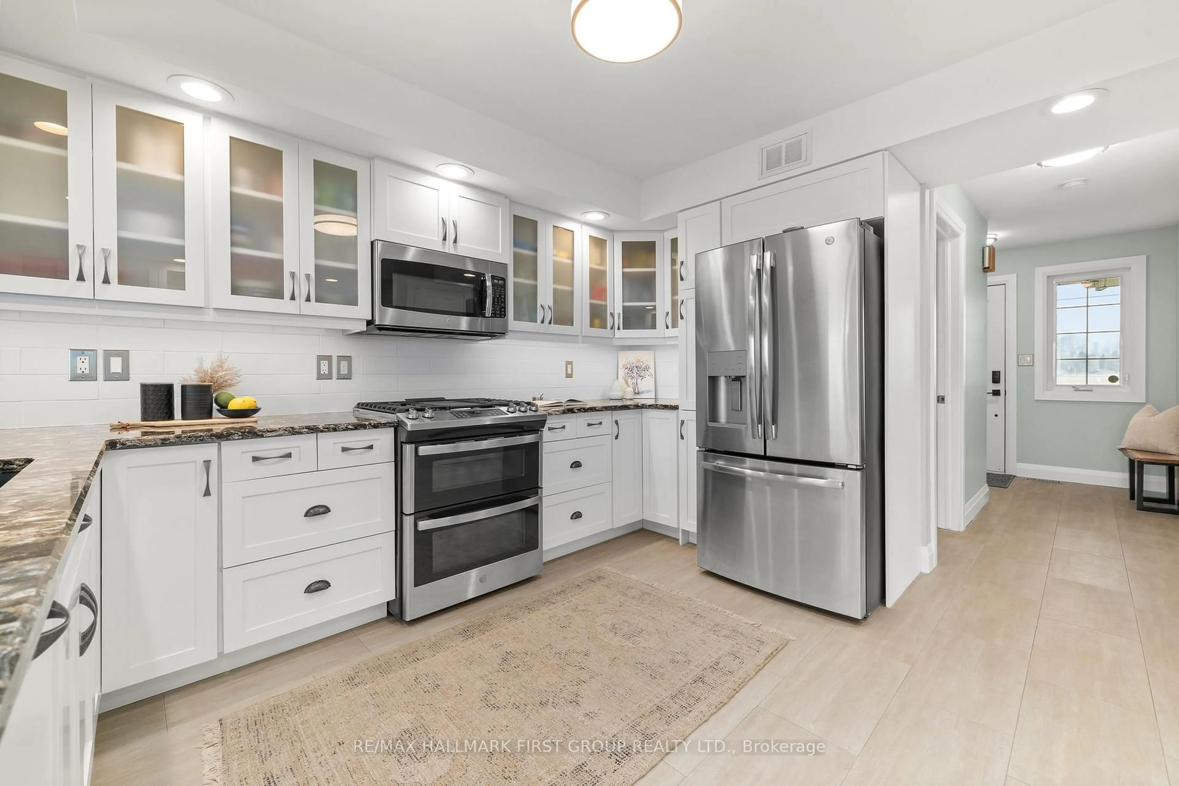 Open concept kitchen, ceramic/tile floor for 44 GREENWAY Circ, Brighton Ontario K0K 1H0