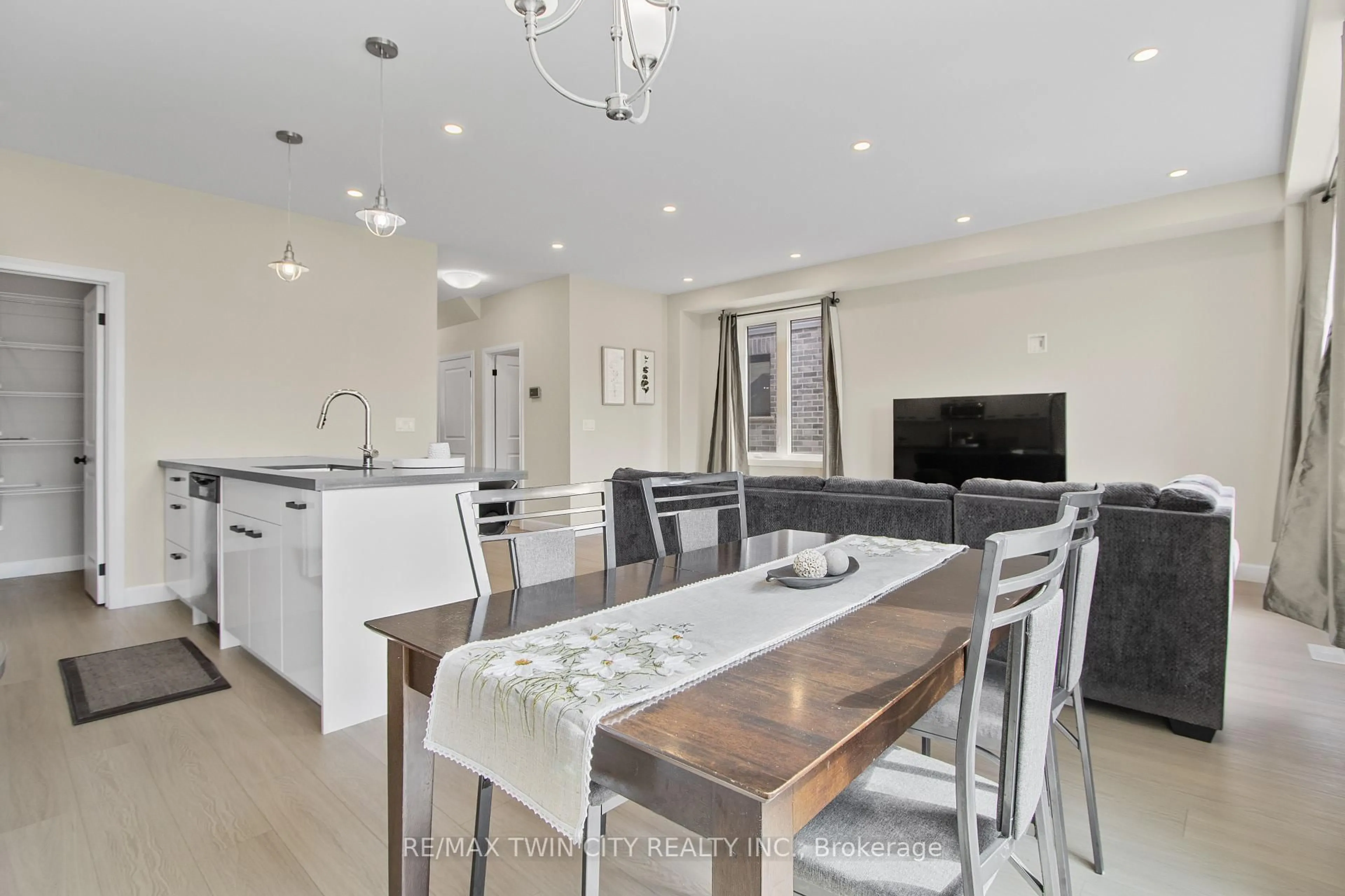 Open concept kitchen, unknown for 46 Lowell St, Cambridge Ontario N1R 5C9