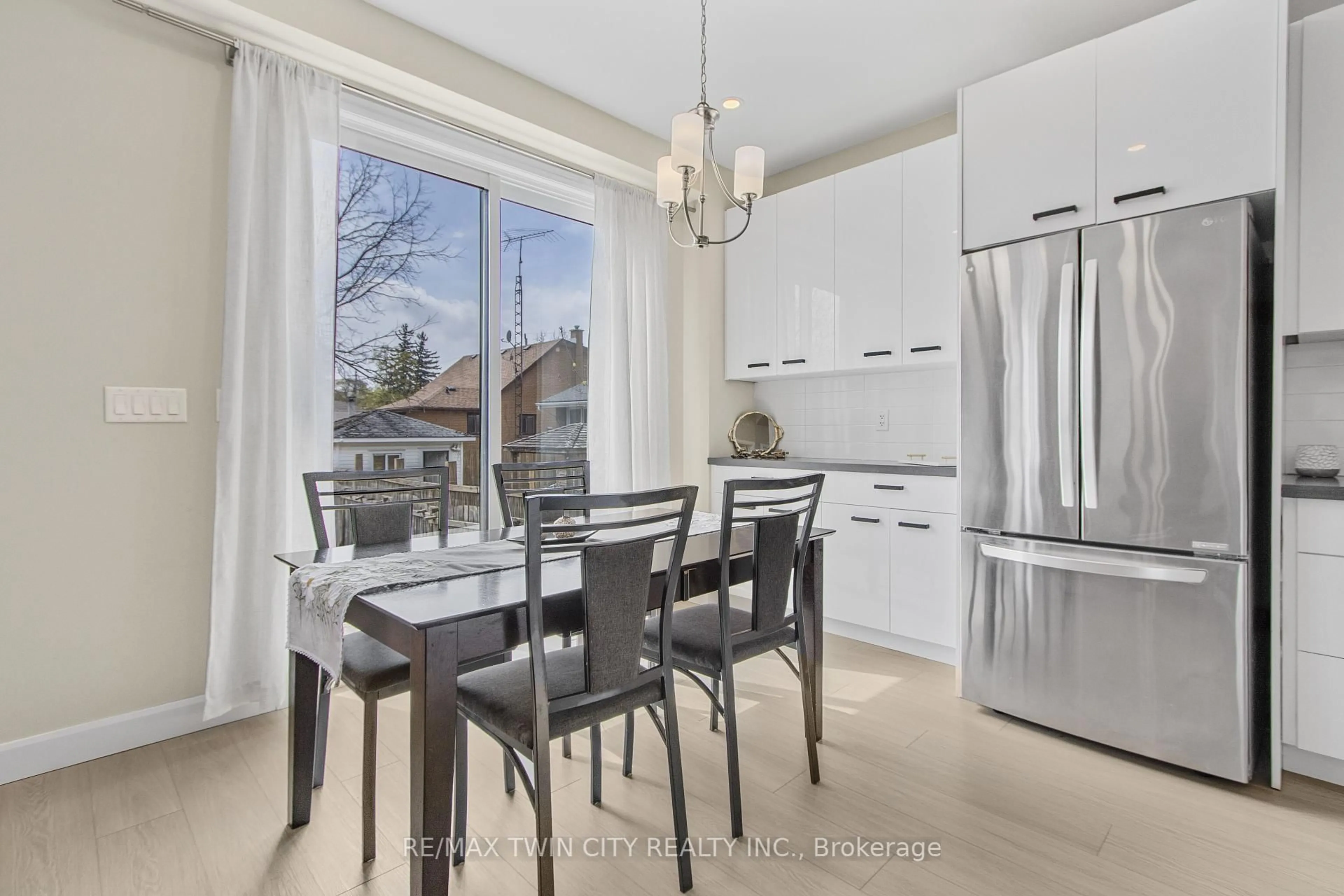 Open concept kitchen, unknown for 46 Lowell St, Cambridge Ontario N1R 5C9