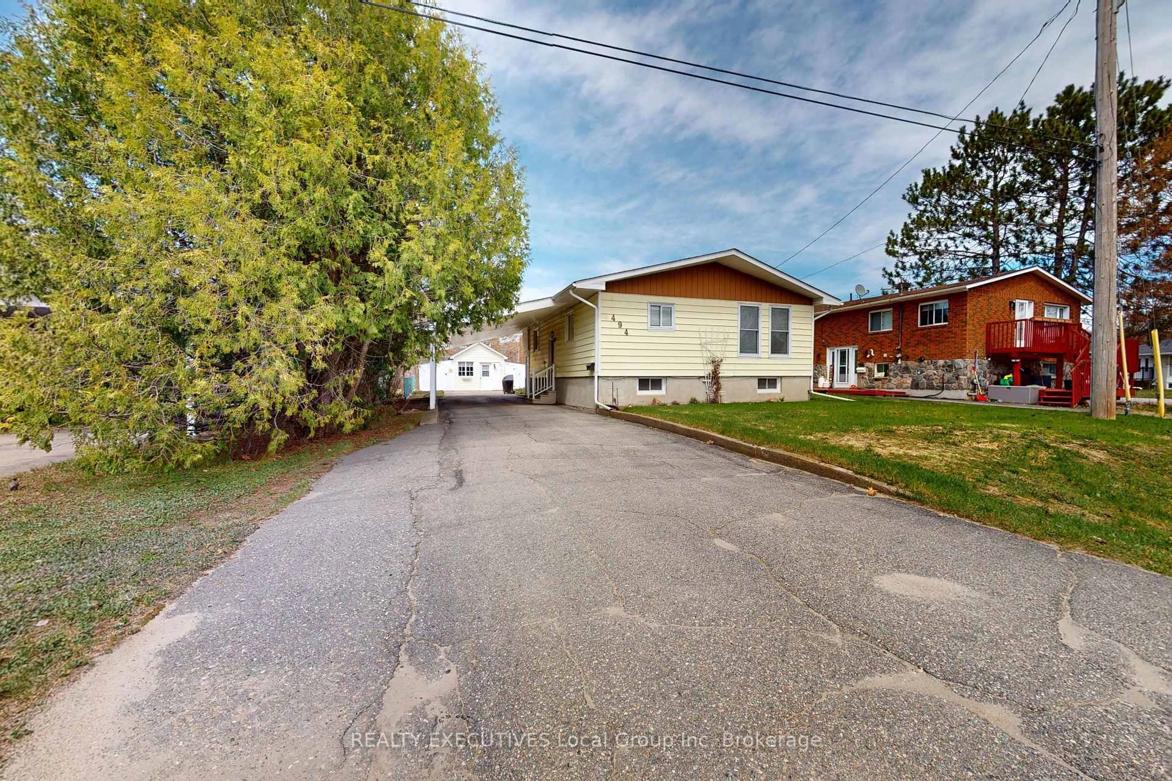 A pic from outside/outdoor area/front of a property/back of a property/a pic from drone, street for 494 Angus Ave, North Bay Ontario P1B 7M1