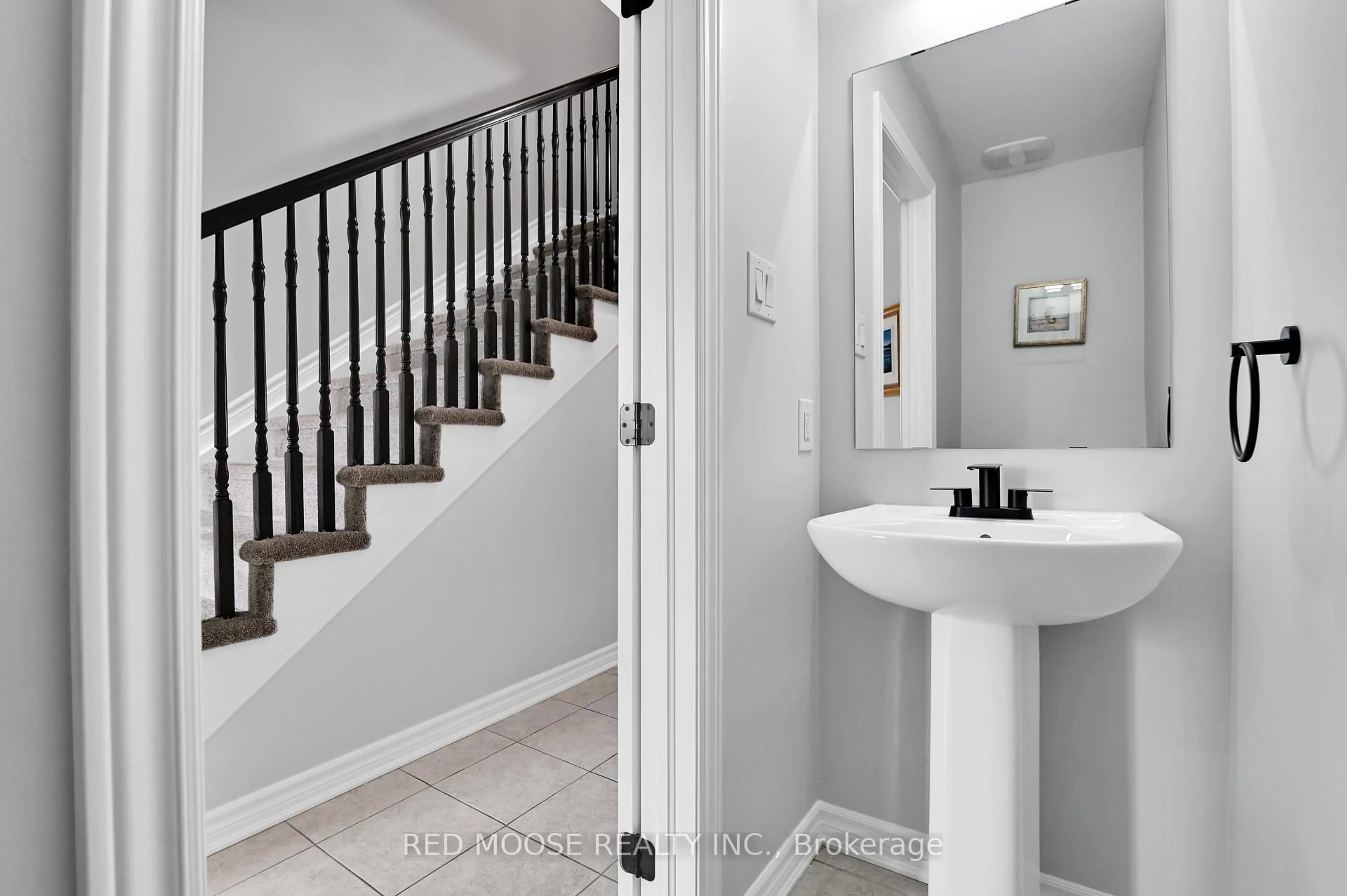 Stairs for 661 Rouncey Rd, Ottawa Ontario K2V 0P9