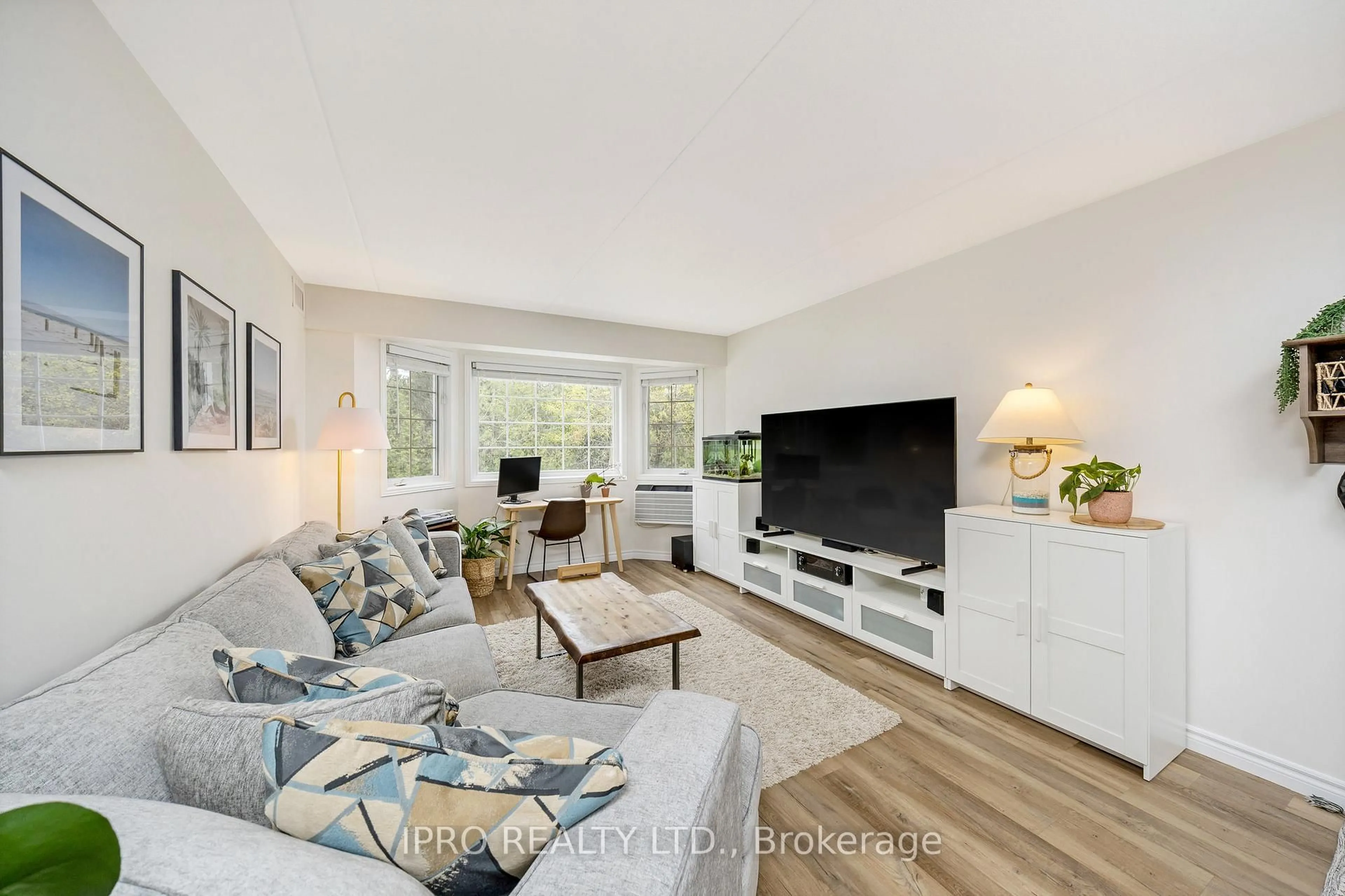 Living room with furniture, unknown for 264 Alma St #203, Guelph/Eramosa Ontario N0B 2K0