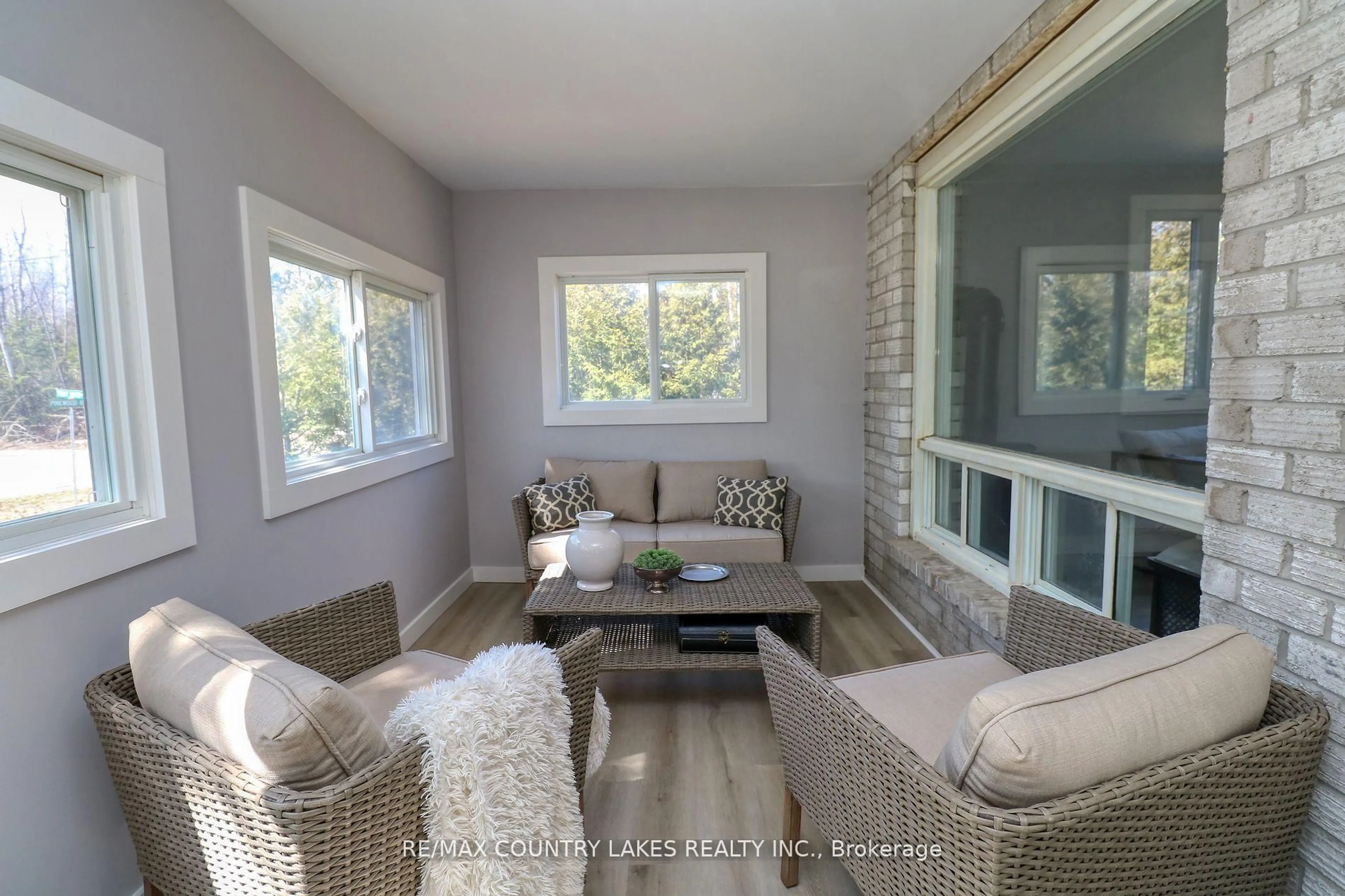 Living room with furniture, unknown for 3 Pinewood Blvd, Kawartha Lakes Ontario K0M 2T0