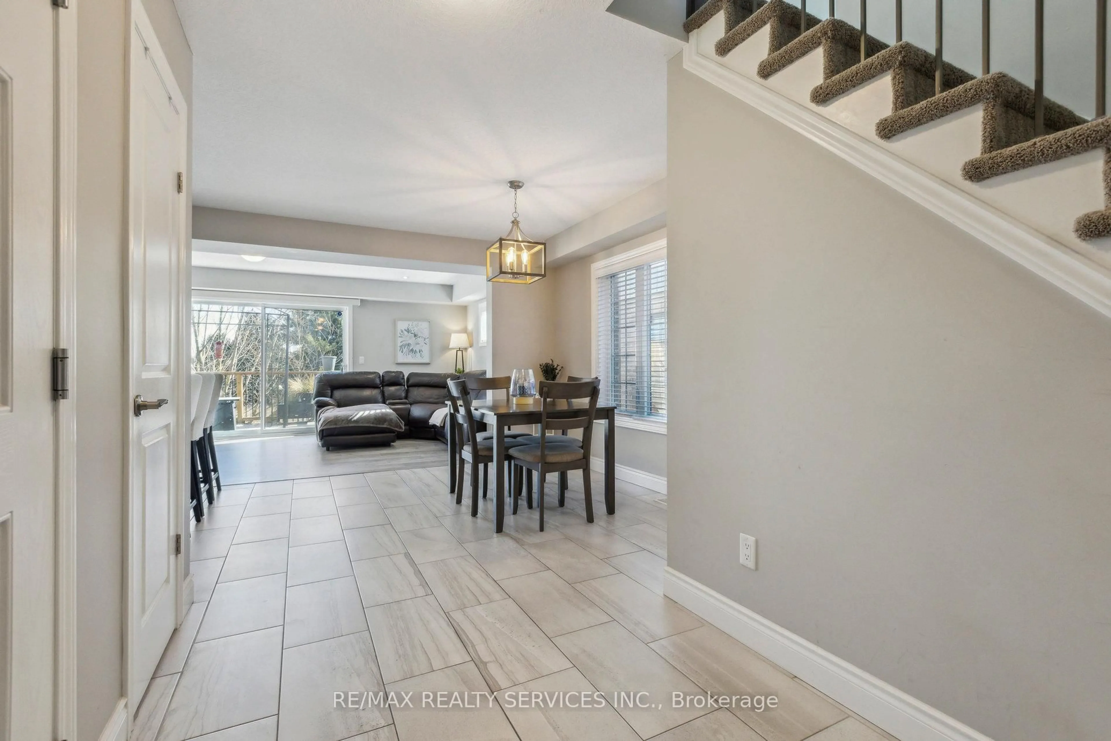 Unknown for 625 Blackbridge Rd #10, Cambridge Ontario N0B 1M0