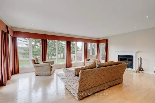 Additional property image - 2272 Troy Rd